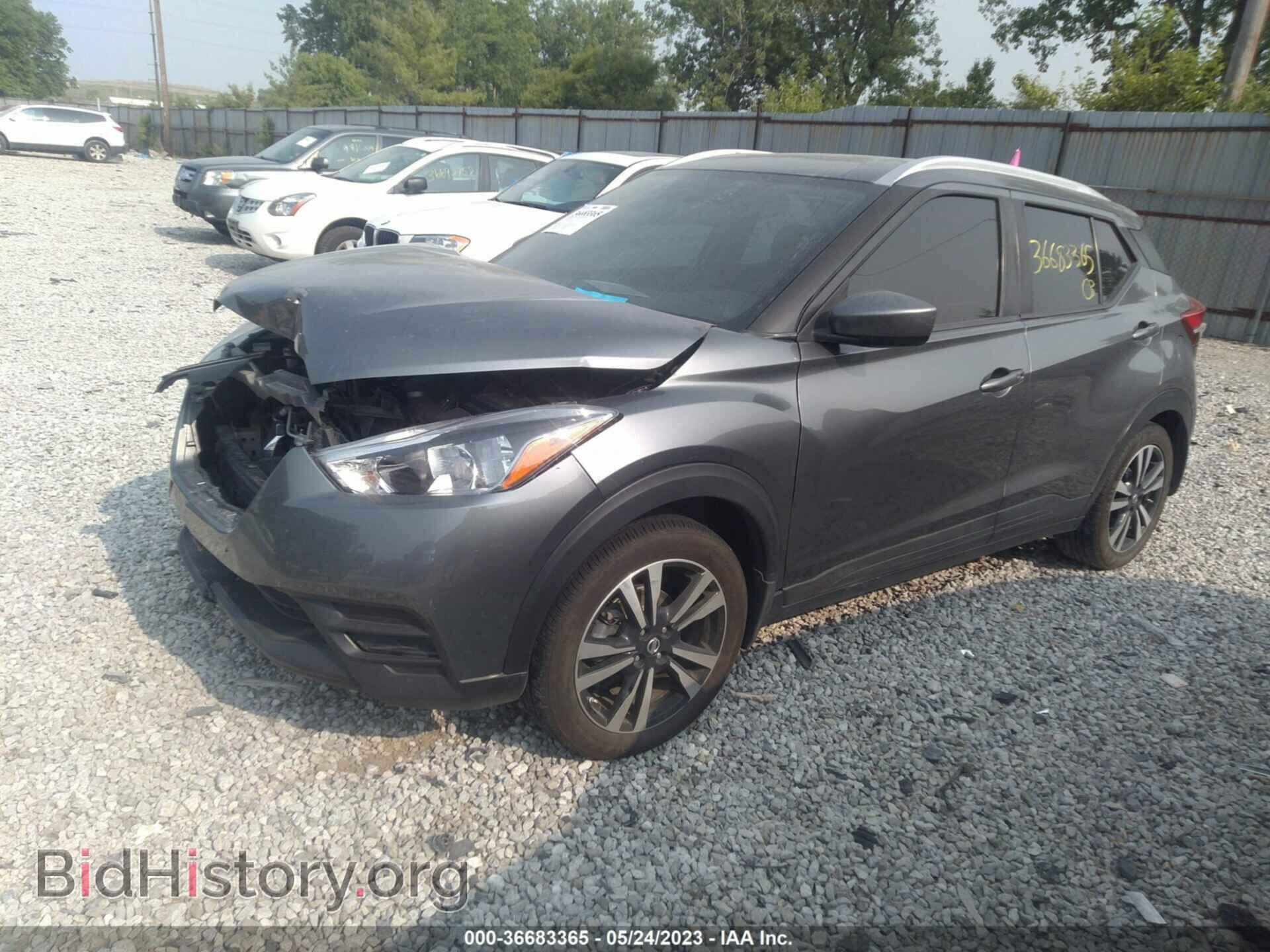 2019 NISSAN KICKS - VIN: 3N1CP5CU3KL517855 - Фото 2