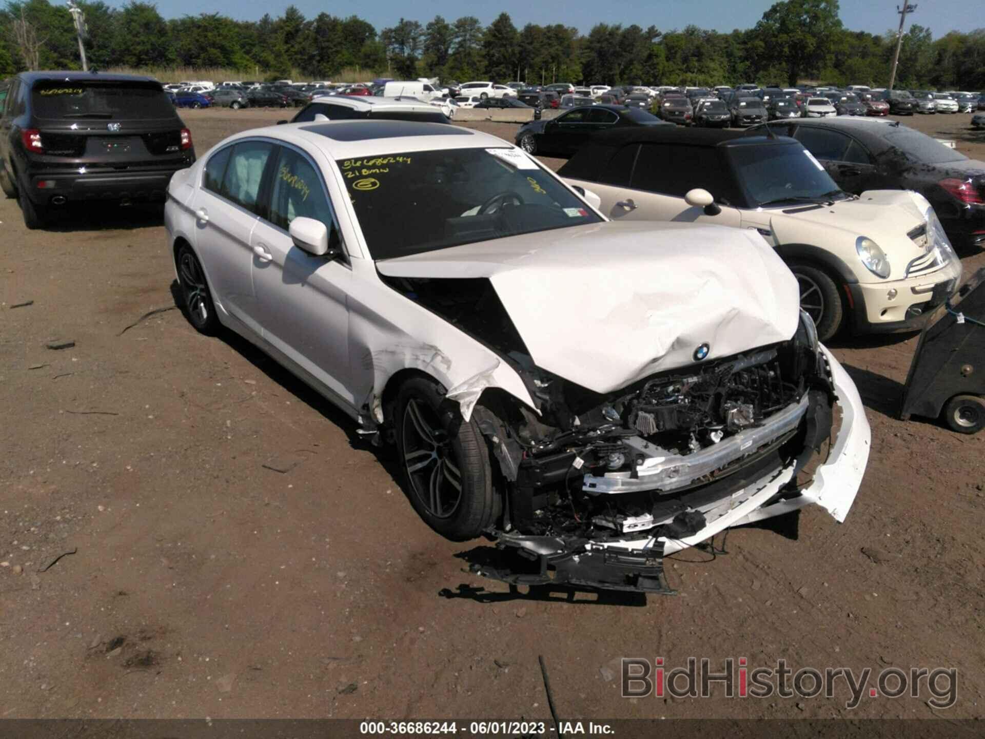 Photo WBA13BJ01MWX01216 - BMW 5 SERIES 2021