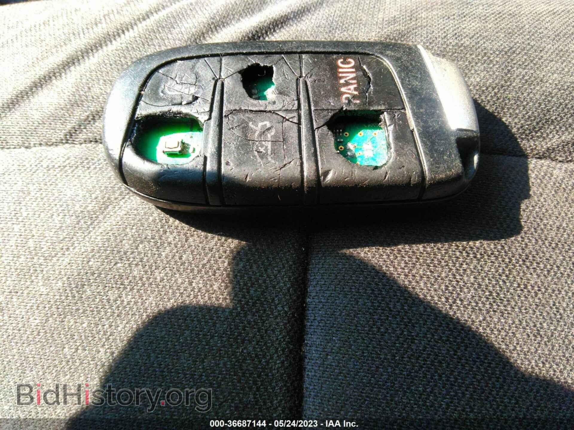 2015 CHRYSLER 200 - VIN: 1C3CCCAB0FN575902 - Фото 11