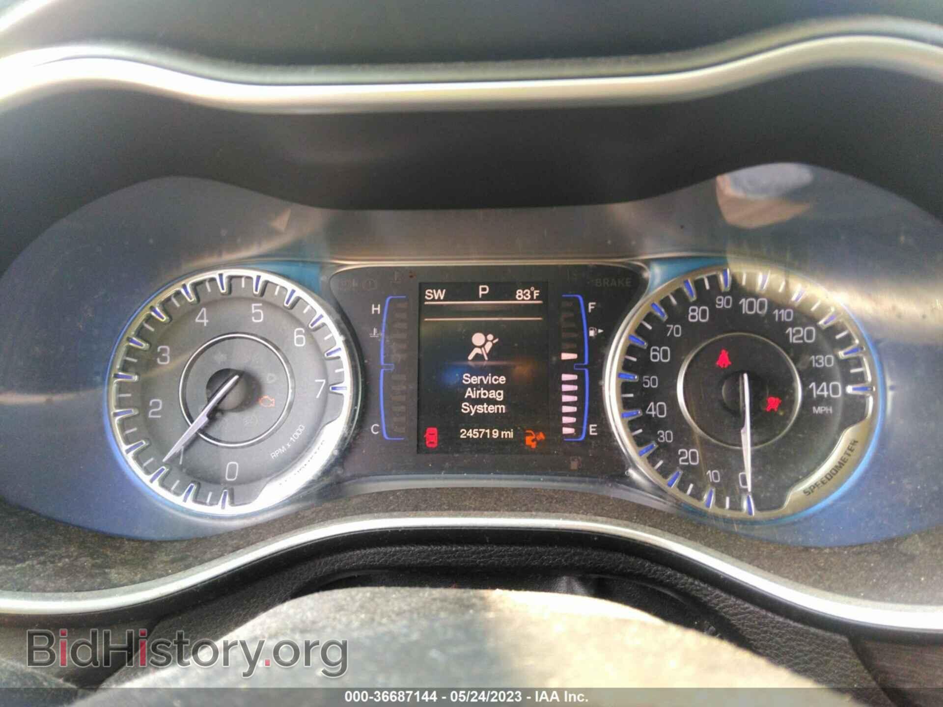 2015 CHRYSLER 200 - VIN: 1C3CCCAB0FN575902 - Фото 7