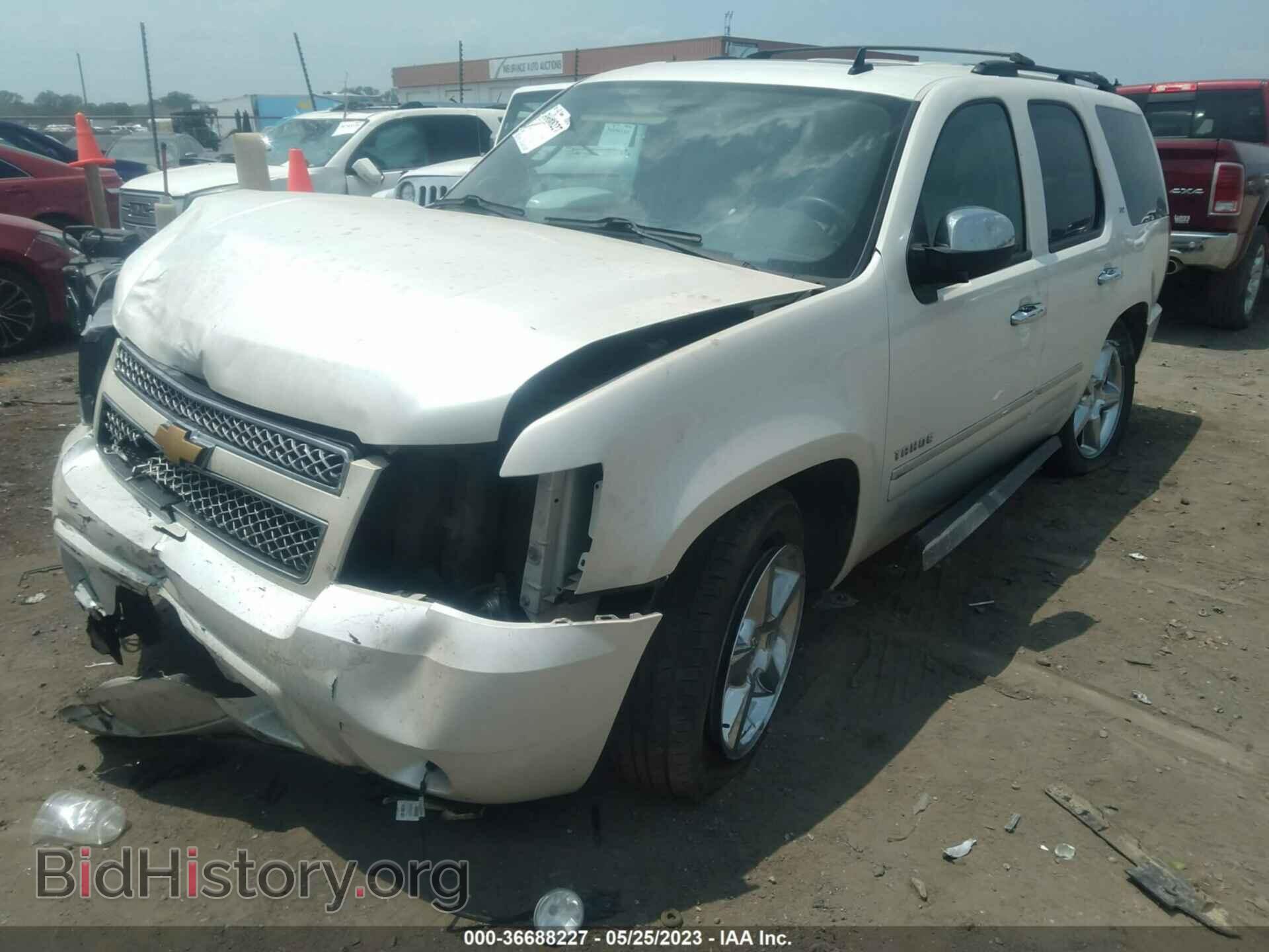 2012 CHEVROLET TAHOE - VIN: 1GNSCCE08CR263547 - Фото 2