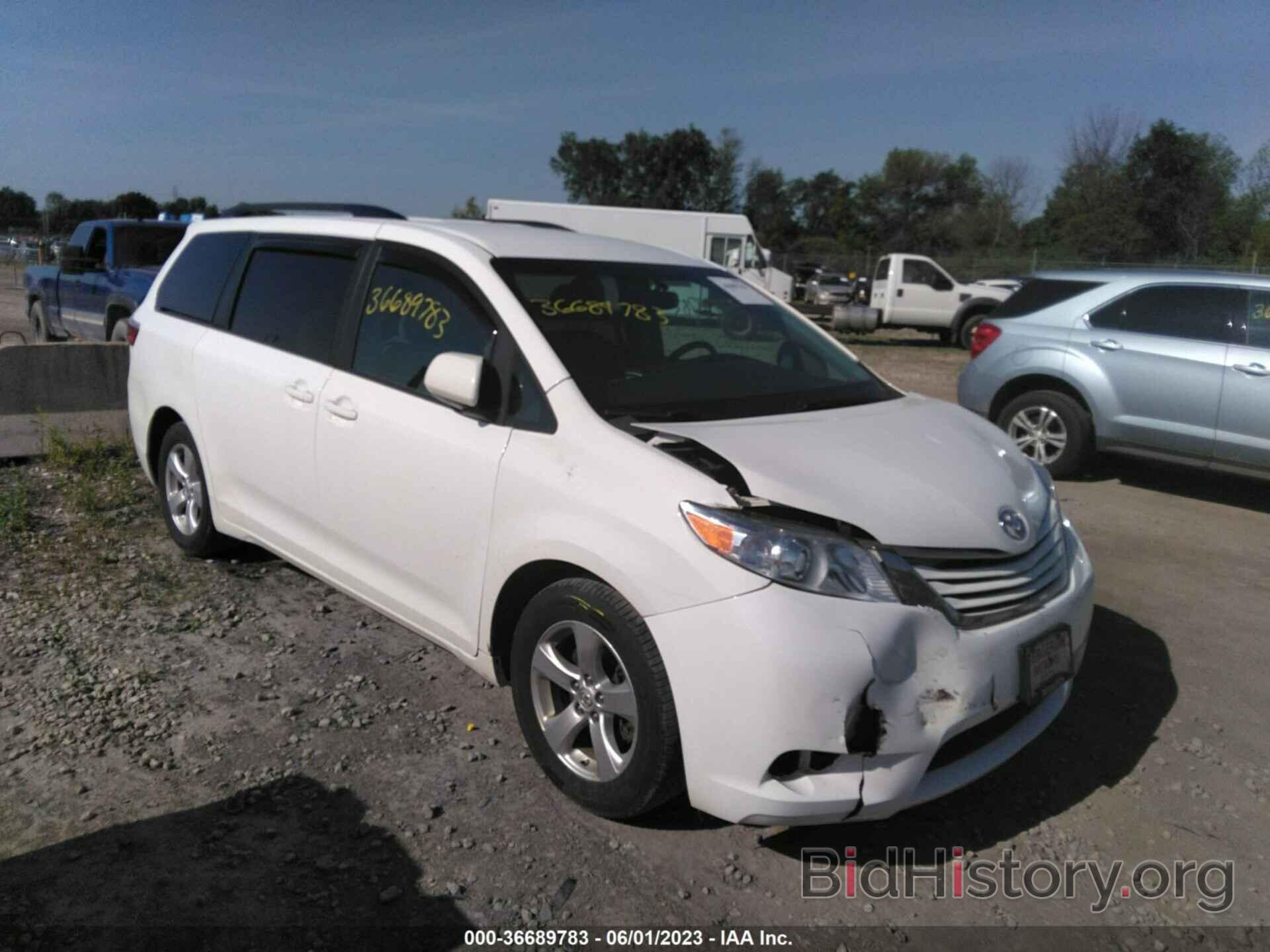 Фотография 5TDKK3DC9GS752635 - TOYOTA SIENNA 2016