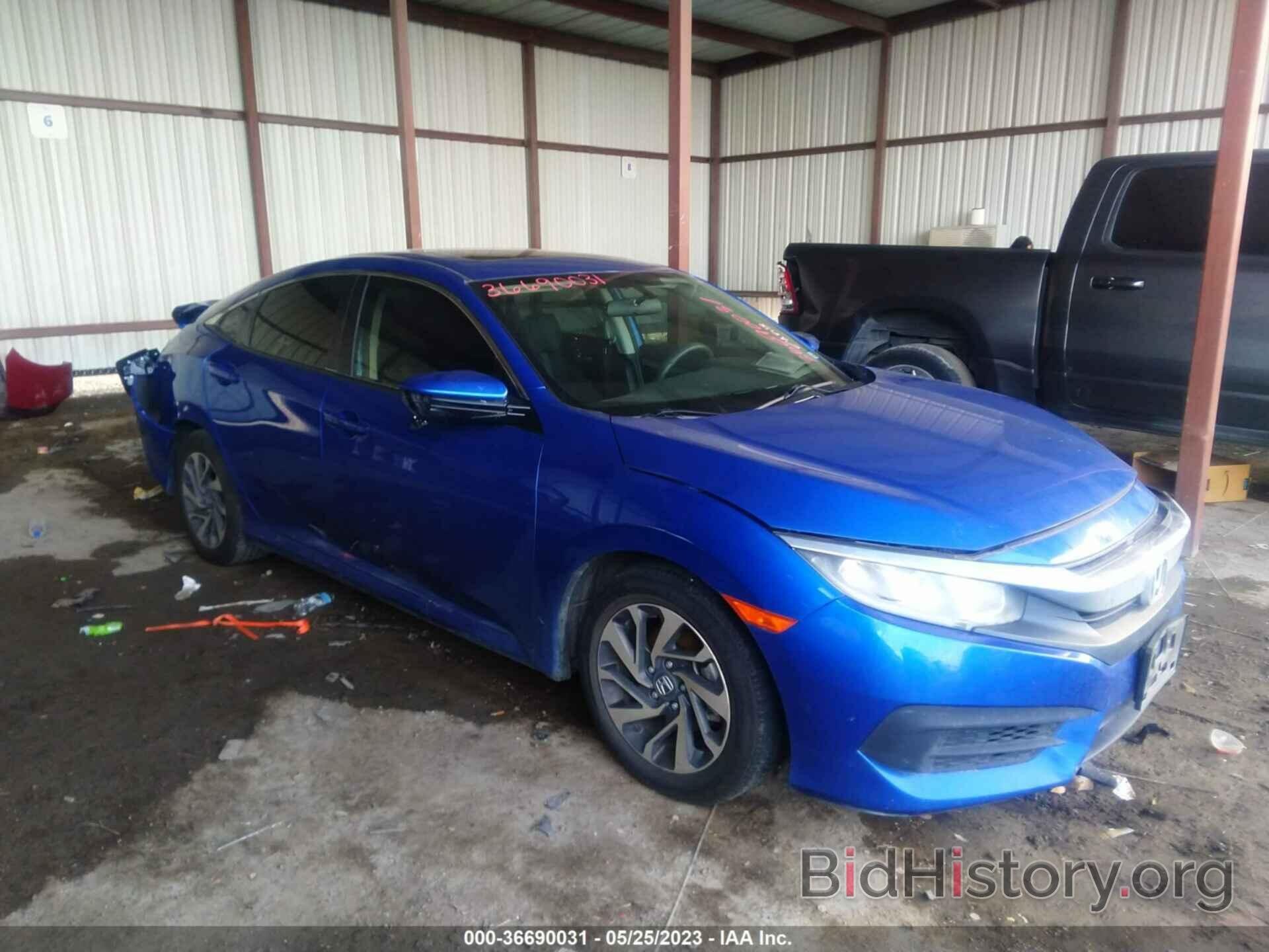 Photo 19XFC2F7XJE015079 - HONDA CIVIC SEDAN 2018