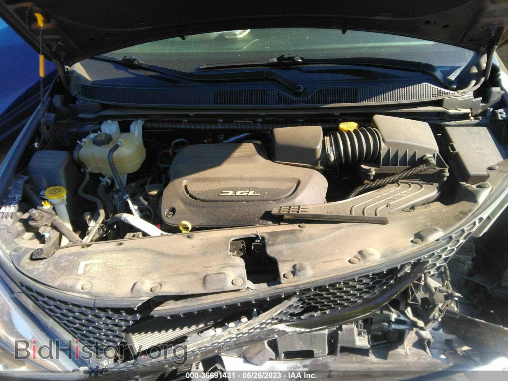 2018 CHRYSLER PACIFICA - VIN: 2C4RC1FG4JR315741 - Photo 10