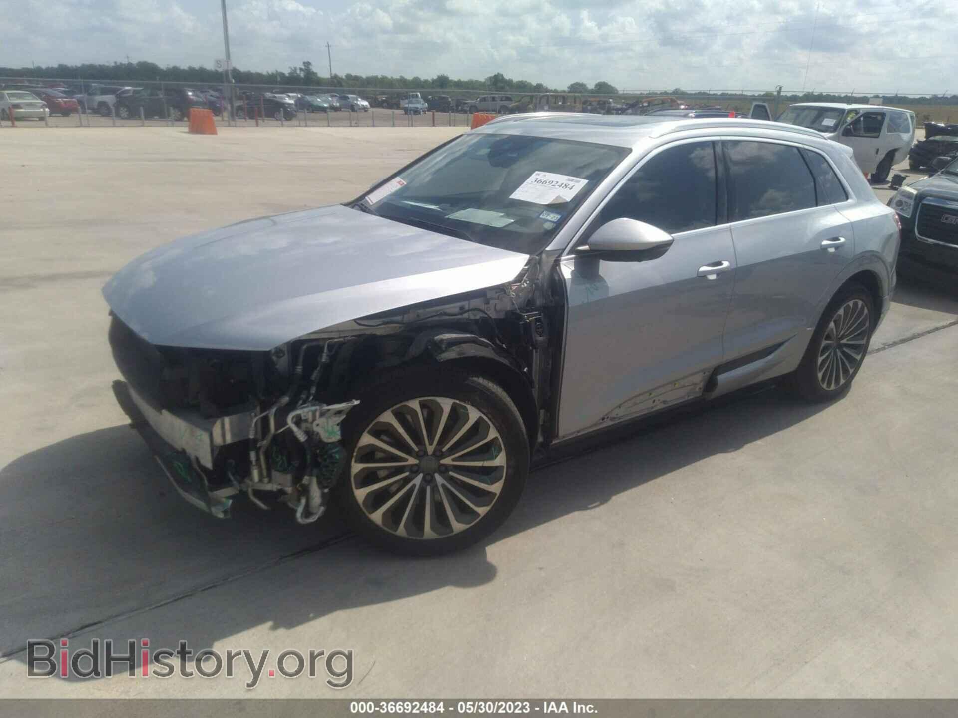 2019 AUDI E-TRON - VIN: WA1VAAGE9KB024406 - Фото 2