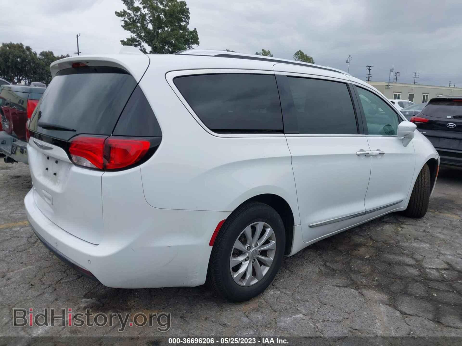 2018 CHRYSLER PACIFICA - VIN: 2C4RC1BG3JR142882 - Фото 4