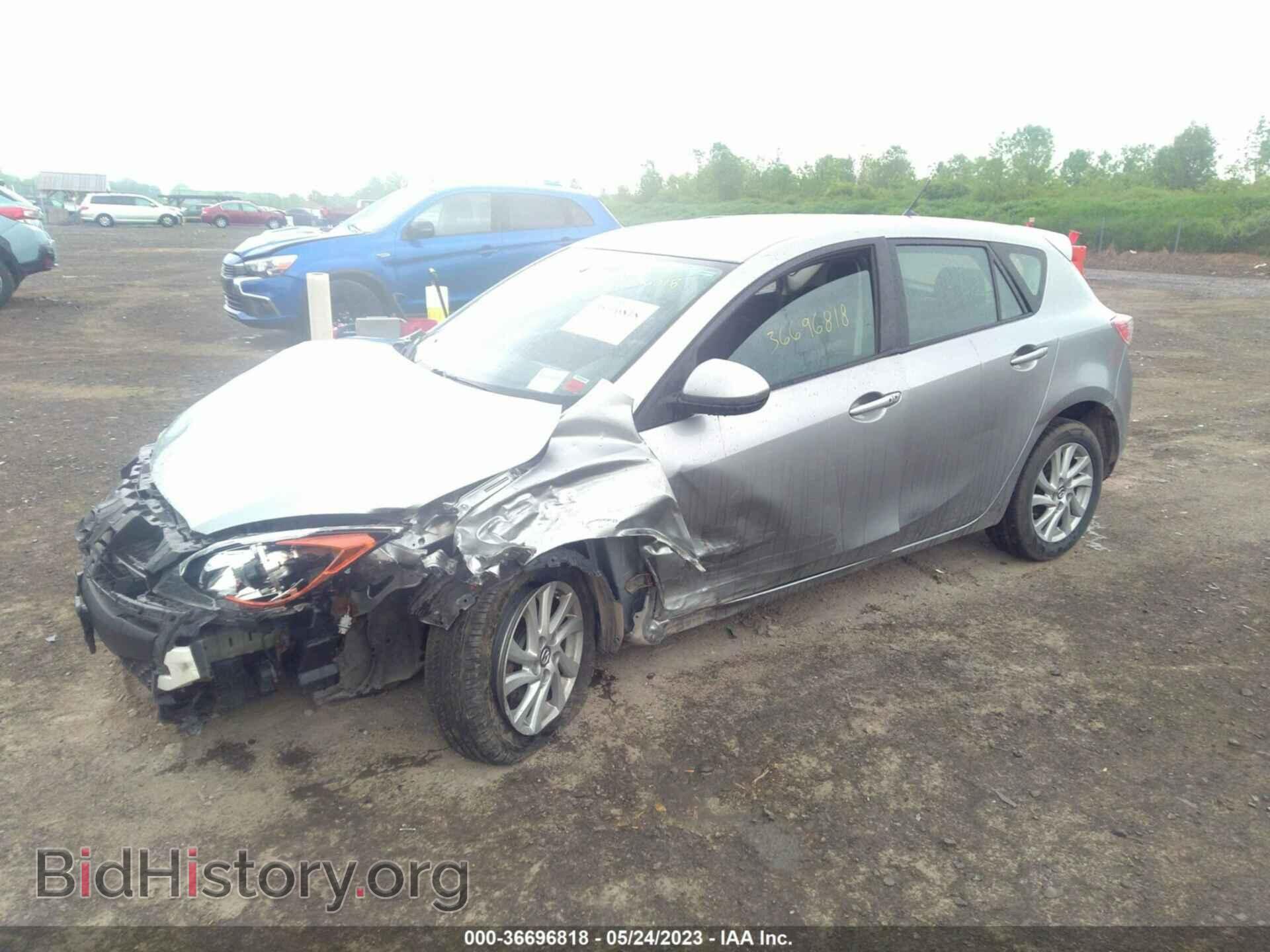 2013 MAZDA MAZDA3 - VIN: JM1BL1LP7D1823572 - Фото 2