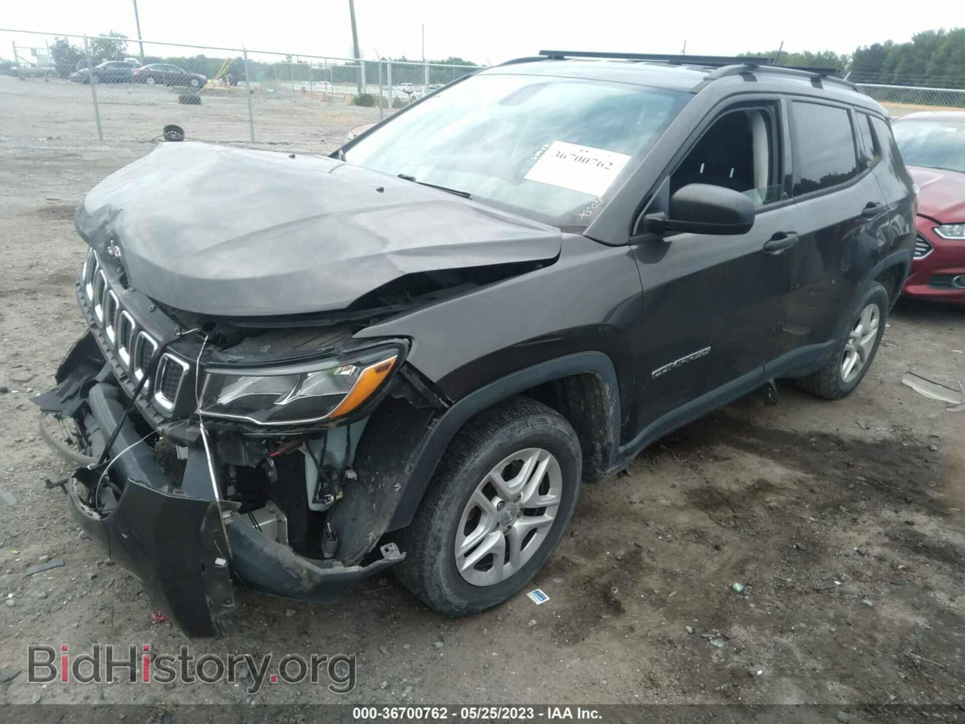 2018 JEEP COMPASS - VIN: 3C4NJCAB4JT148581 - Фото 2