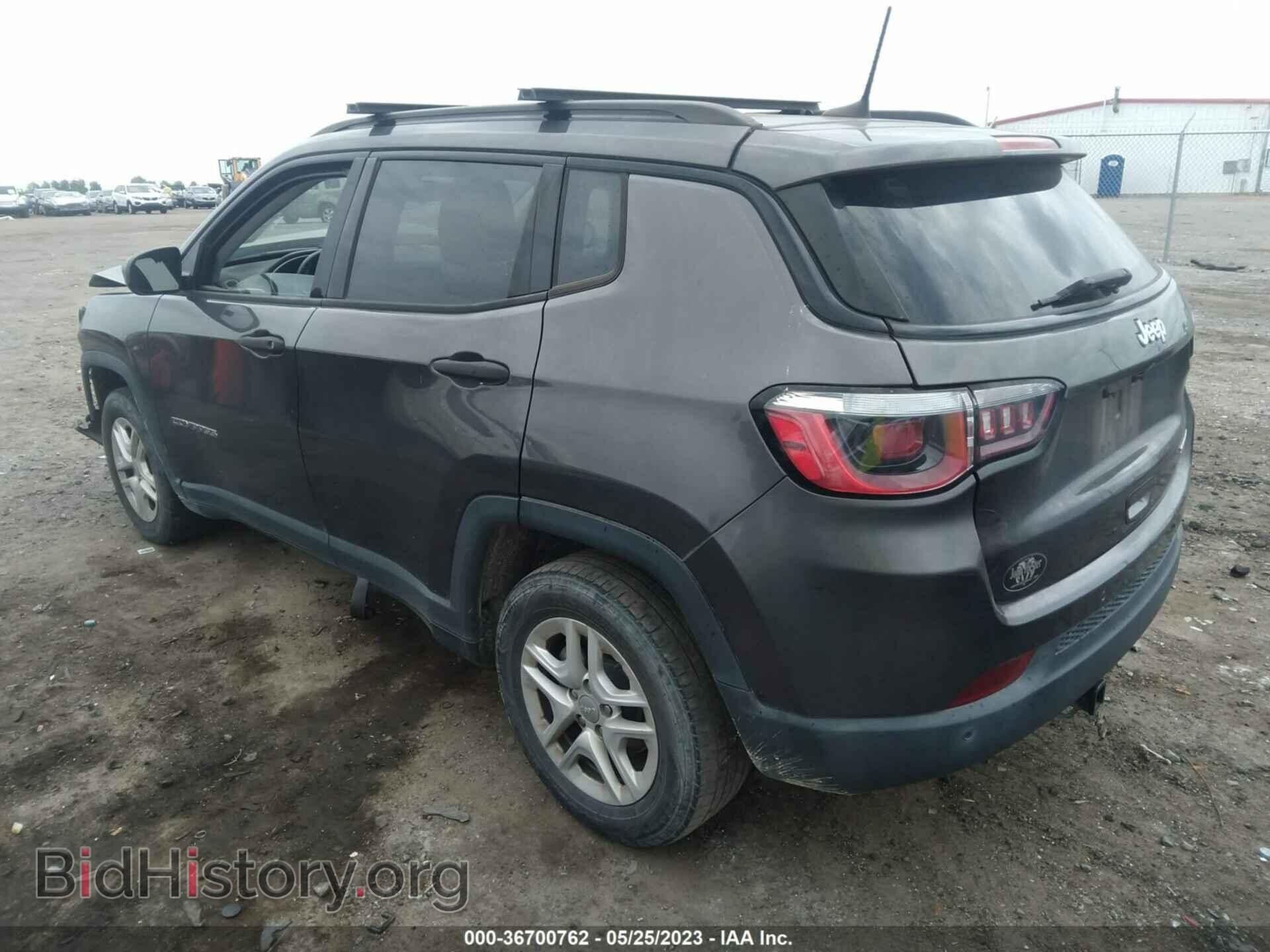 2018 JEEP COMPASS - VIN: 3C4NJCAB4JT148581 - Фото 3