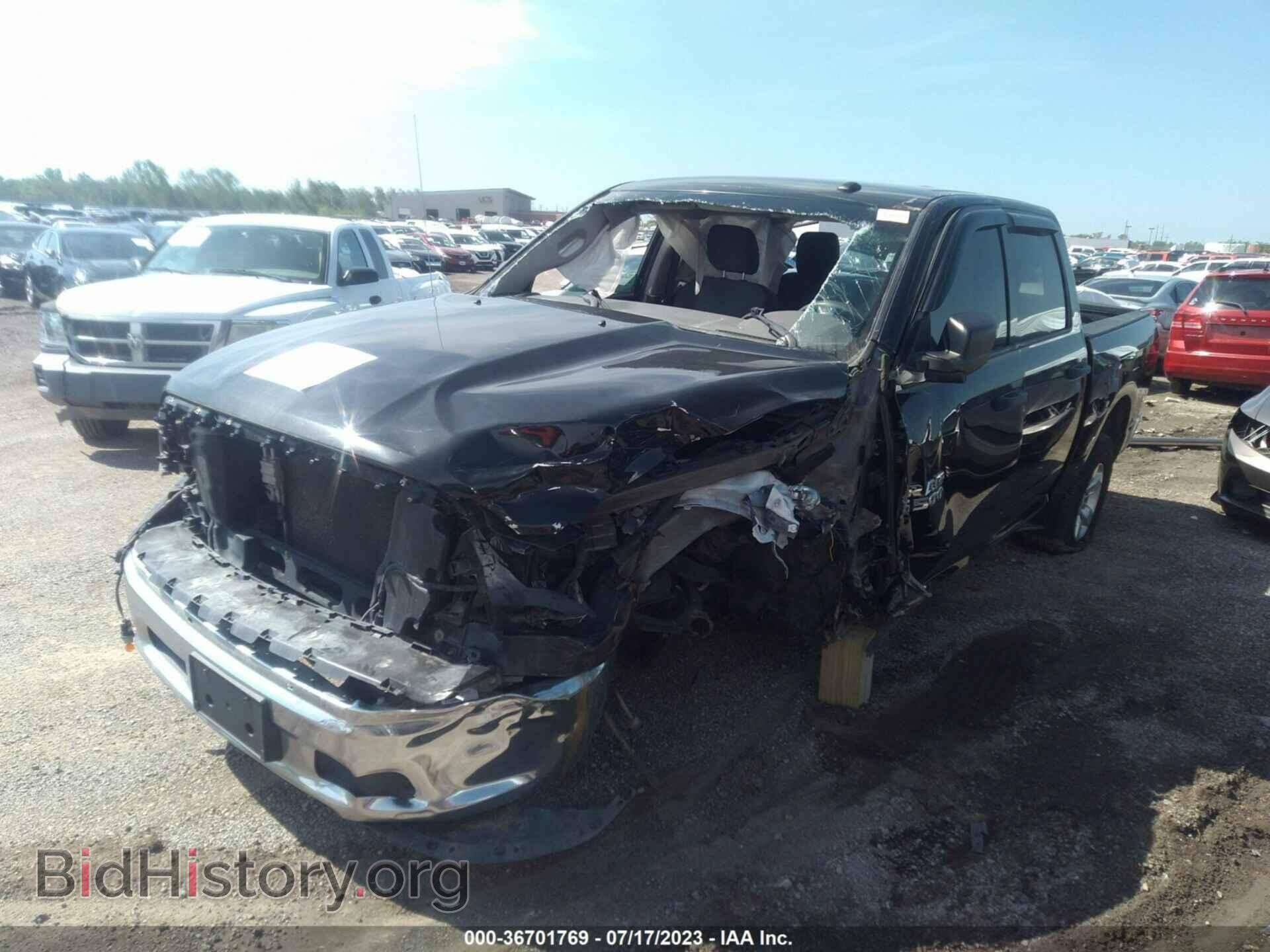 2017 RAM 1500 - VIN: 3C6RR7KT2HG755887 - Фото 2