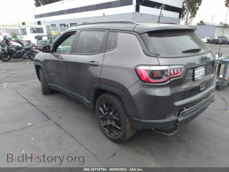2022 Jeep COMPASS (VIN 3C4NJCBB7NT236920) — фото 3 из 12