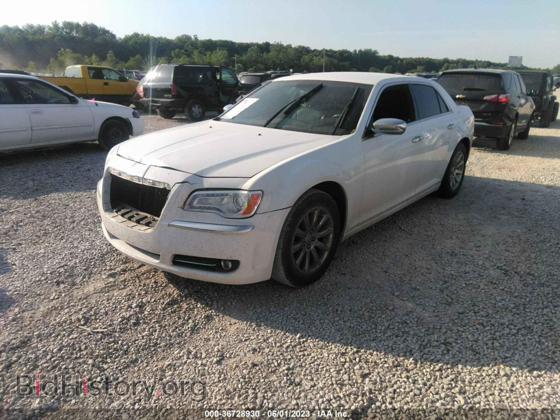 2012 CHRYSLER 300 - VIN: 2C3CCACG2CH285159 - Фото 2