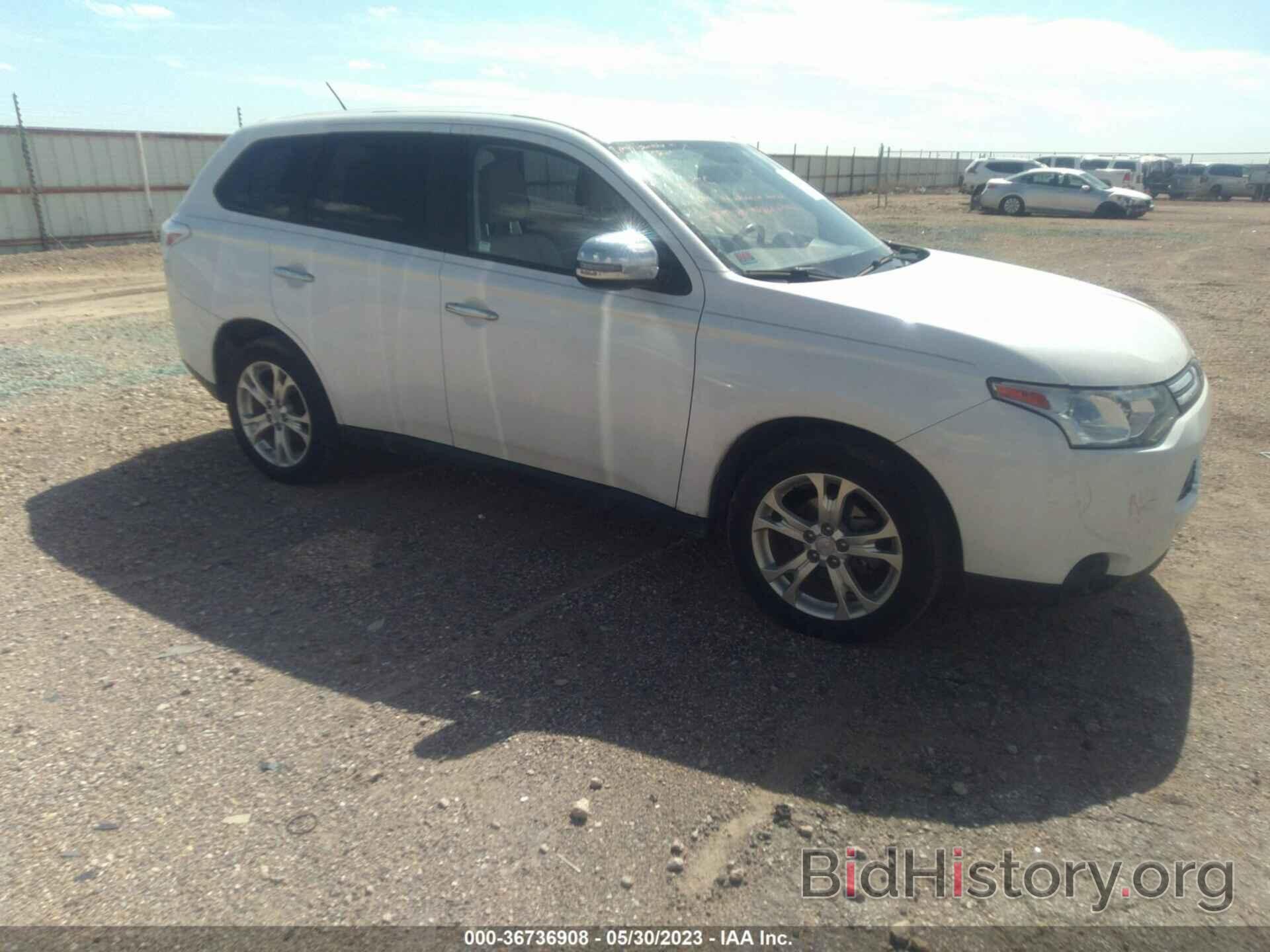 Photo JA4AD3A38EZ017175 - MITSUBISHI OUTLANDER 2014