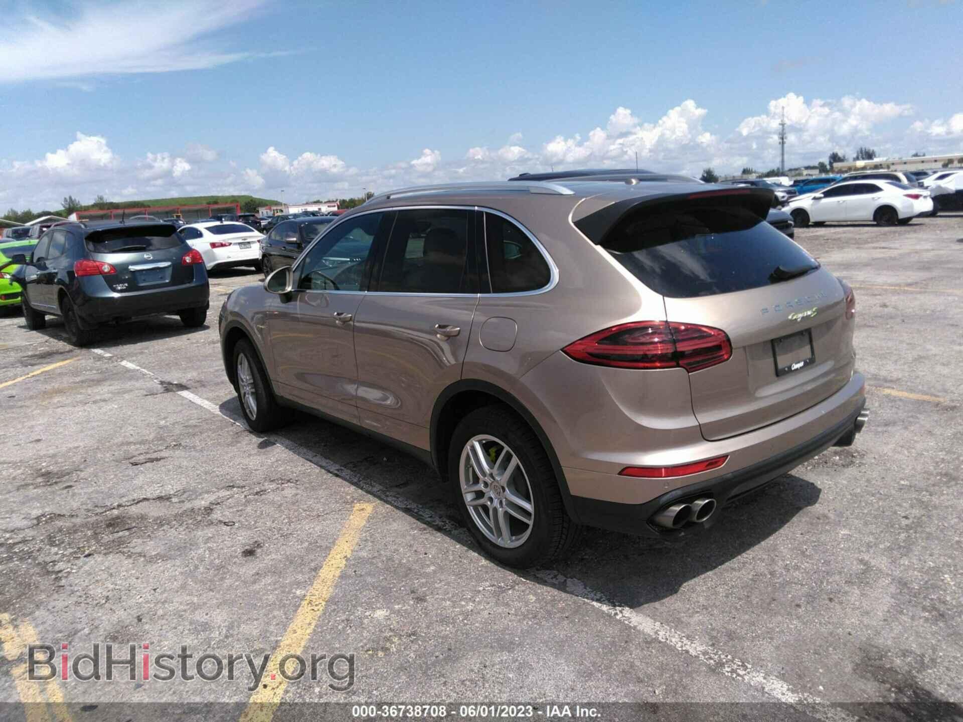 2017 PORSCHE CAYENNE - VIN: WP1AE2A22HLA75373 - Фото 3
