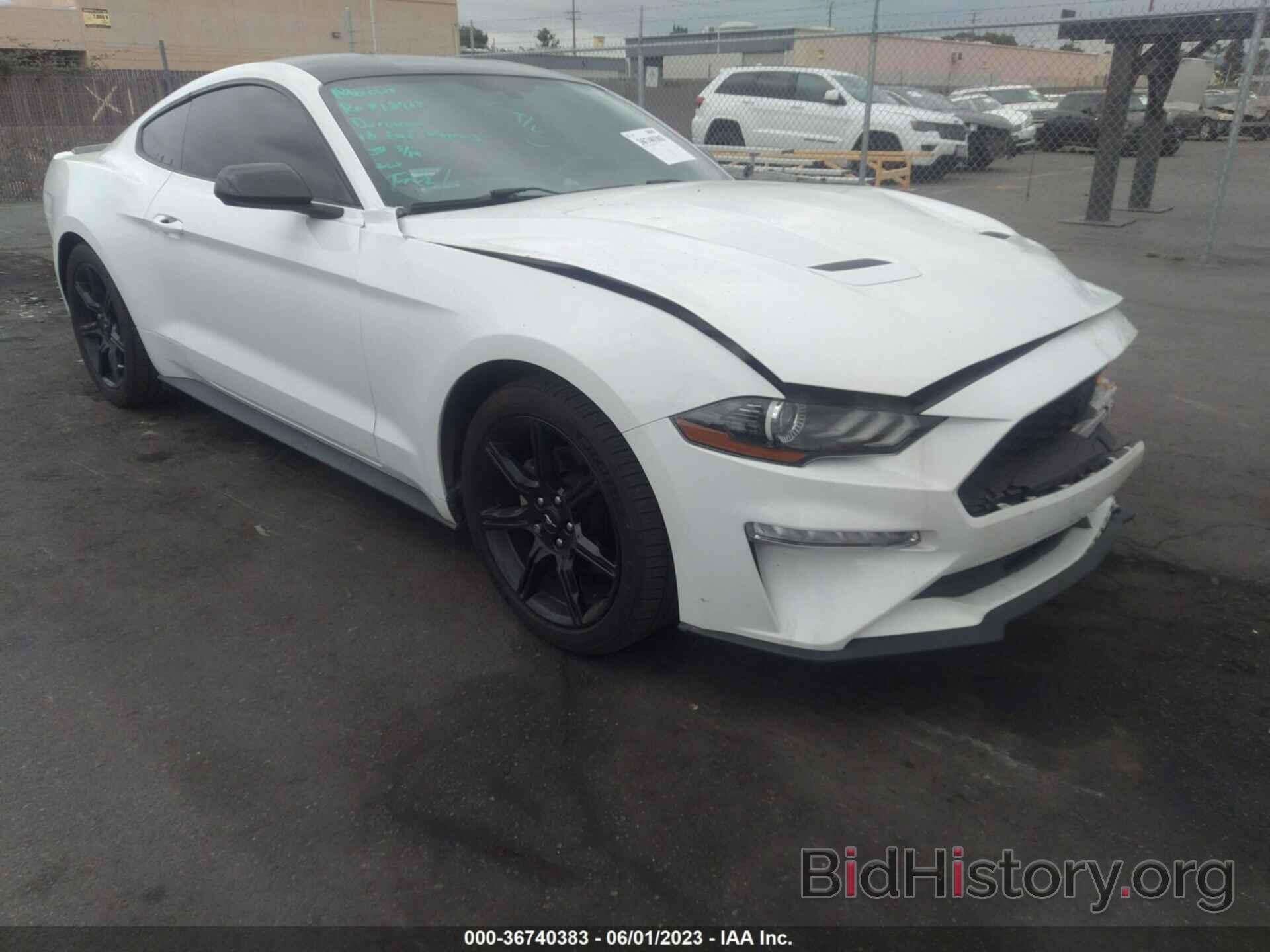 Photo 1FA6P8TH9J5165948 - FORD MUSTANG 2018