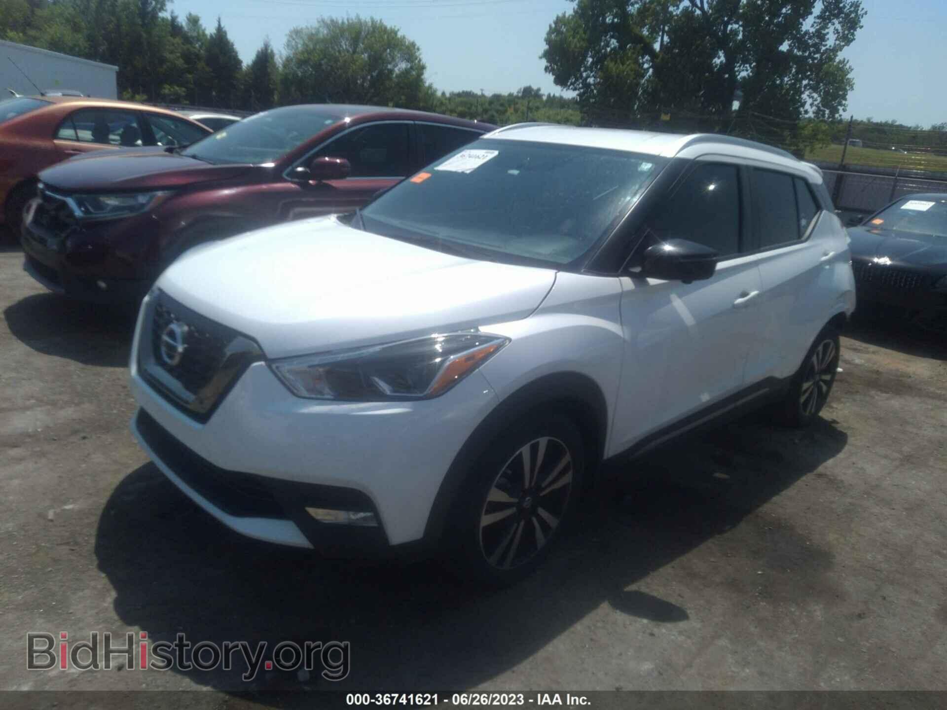 2019 NISSAN KICKS - VIN: 3N1CP5CU3KL531710 - Фото 2