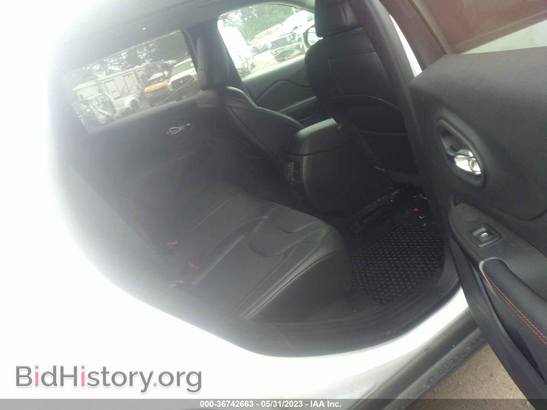 2020 JEEP CHEROKEE - VIN: 1C4PJMBX3LD576448 - Фото 8