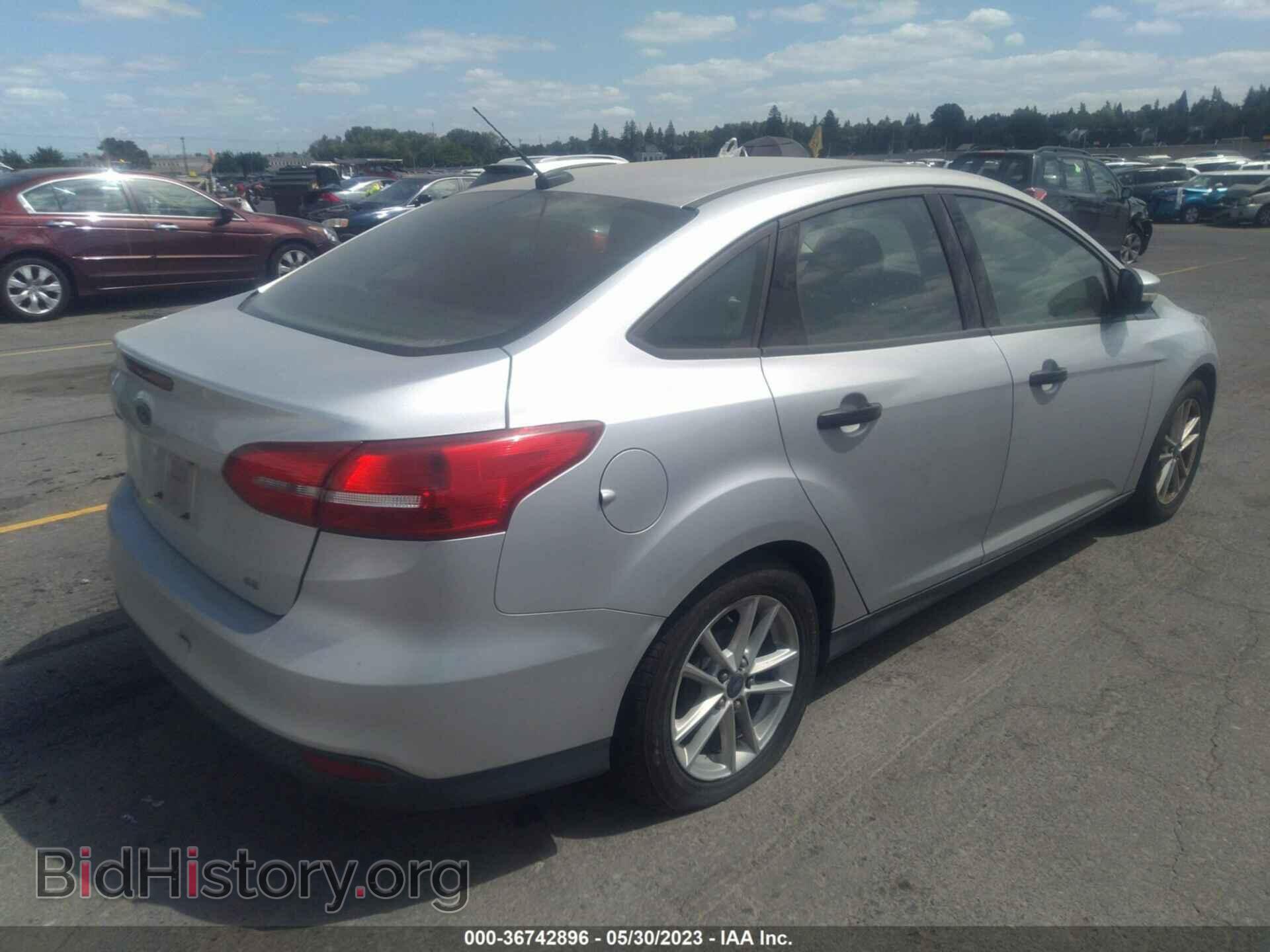 2015 FORD FOCUS - VIN: 1FADP3F20FL205564 - Photo 4