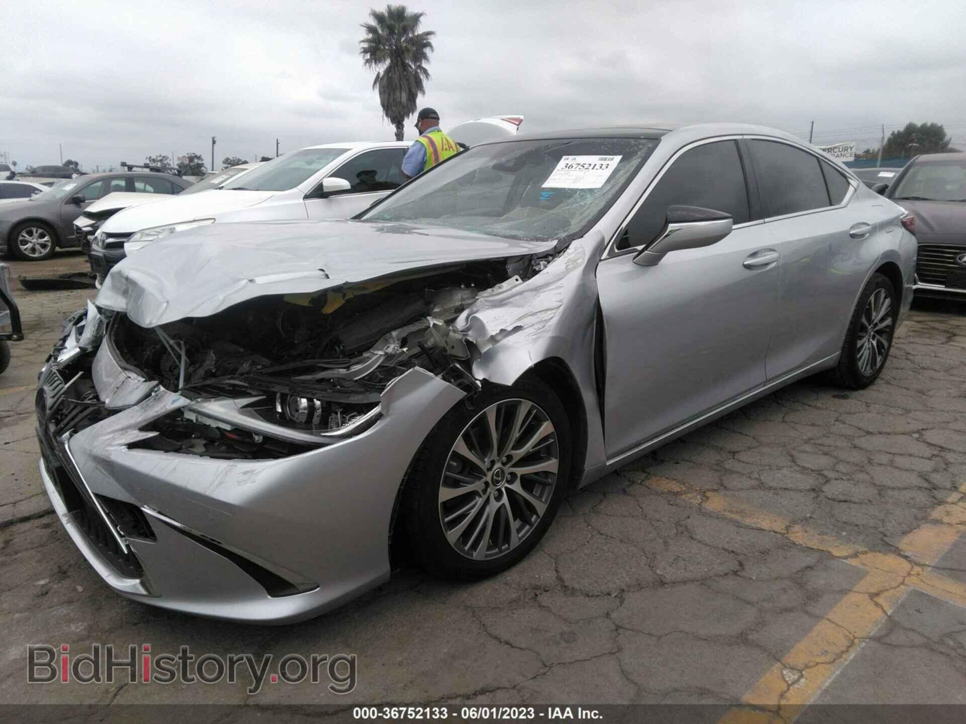 2019 LEXUS ES - VIN: JTHBZ1B14K2000809 - Фото 2