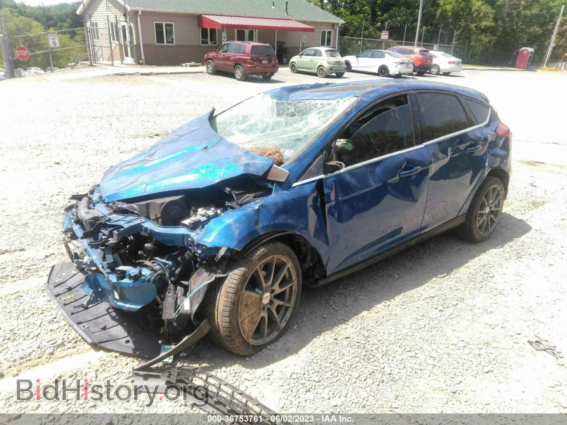 2018 FORD FOCUS - VIN: 1FADP3N24JL228209 - Фото 2
