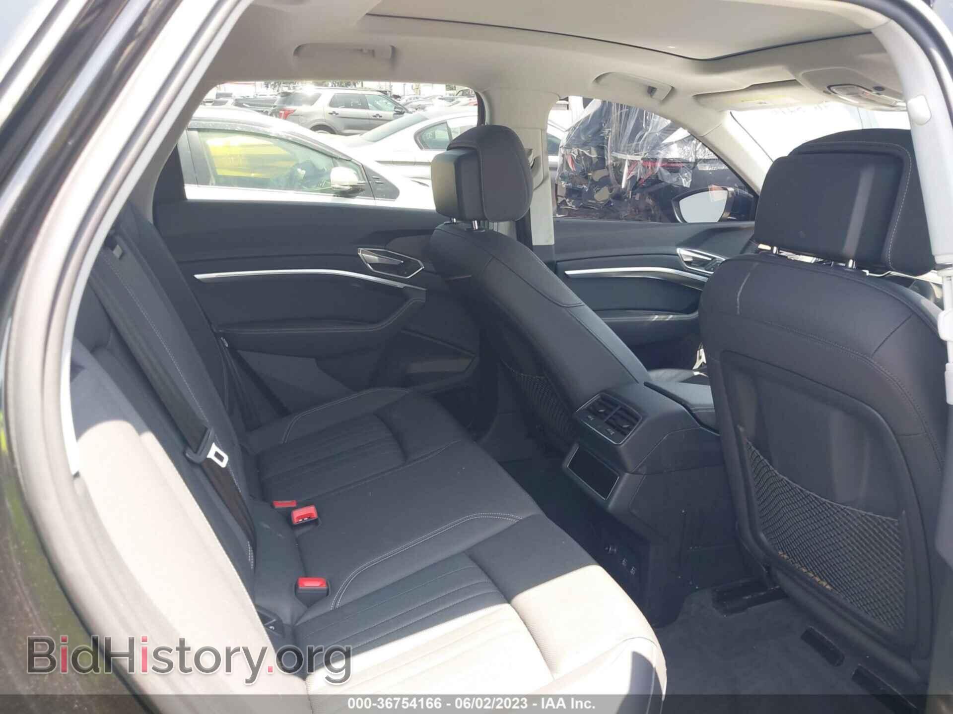 2019 AUDI E-TRON - VIN: WA1LAAGE9KB022226 - Фото 8