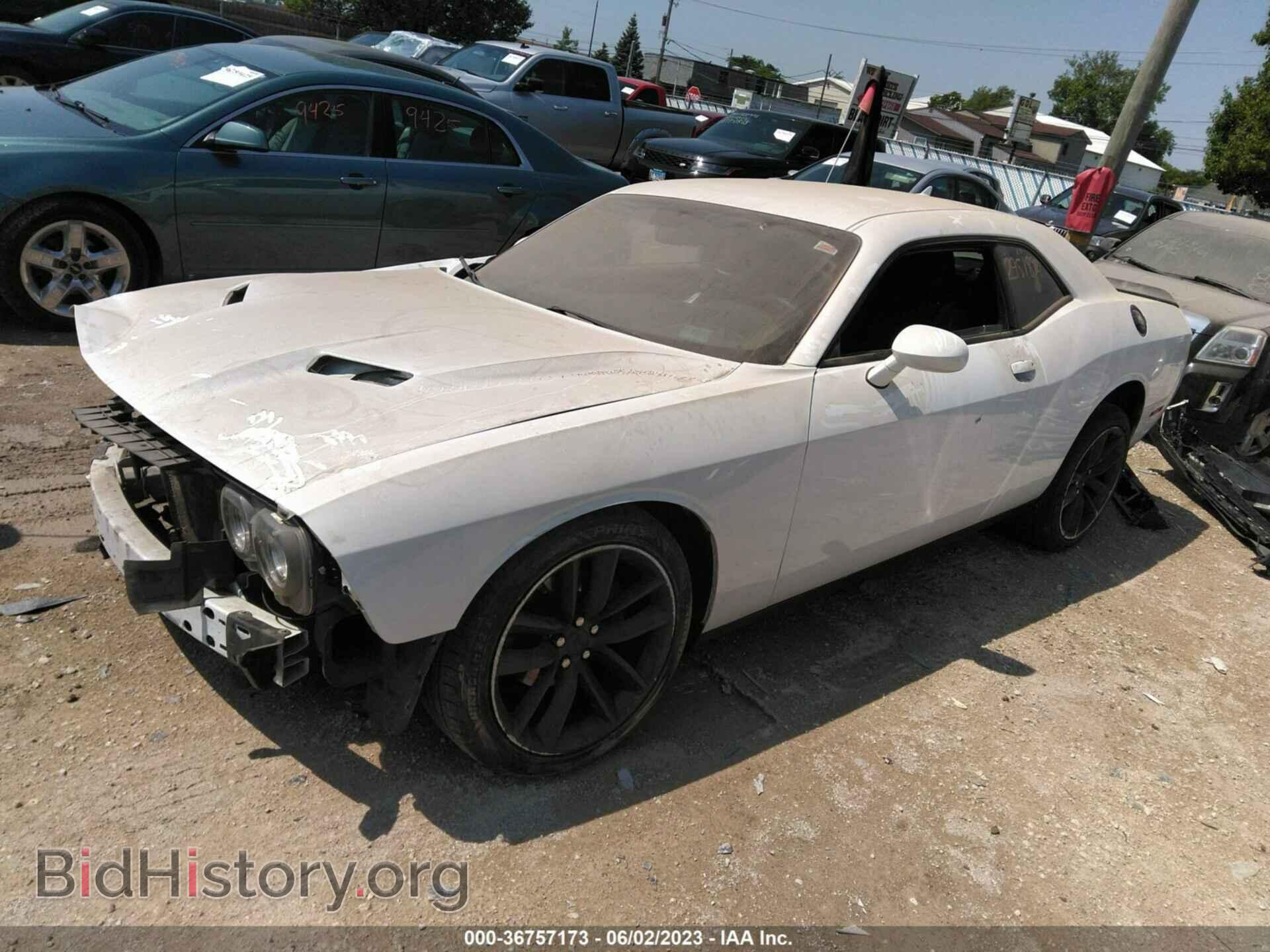 2018 DODGE CHALLENGER - VIN: 2C3CDZAG0JH218801 - Photo 2