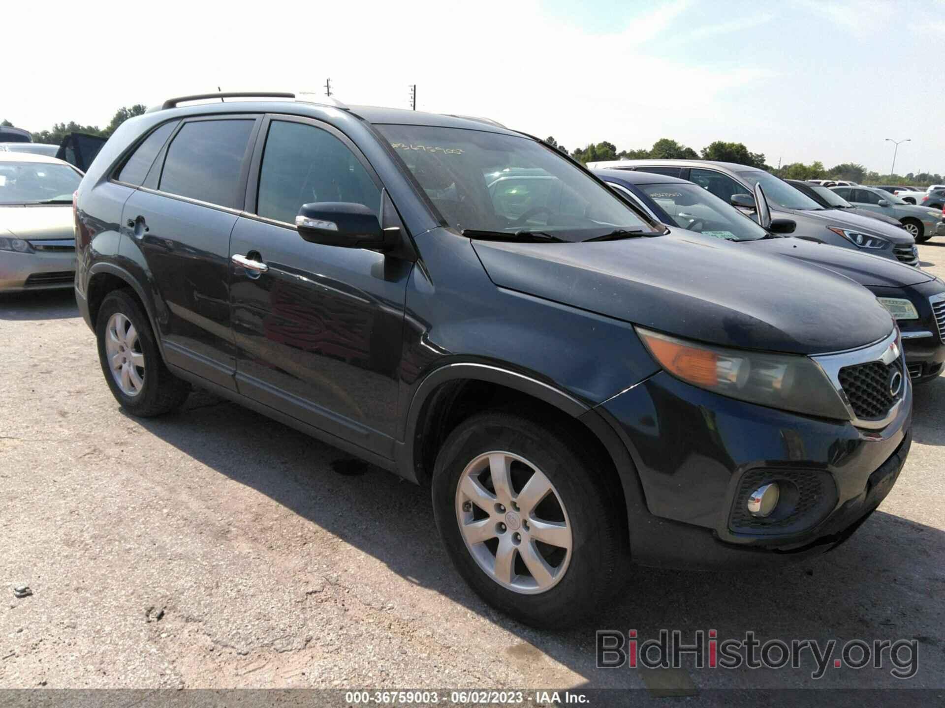 Photo 5XYKT4A14BG088756 - KIA SORENTO 2011