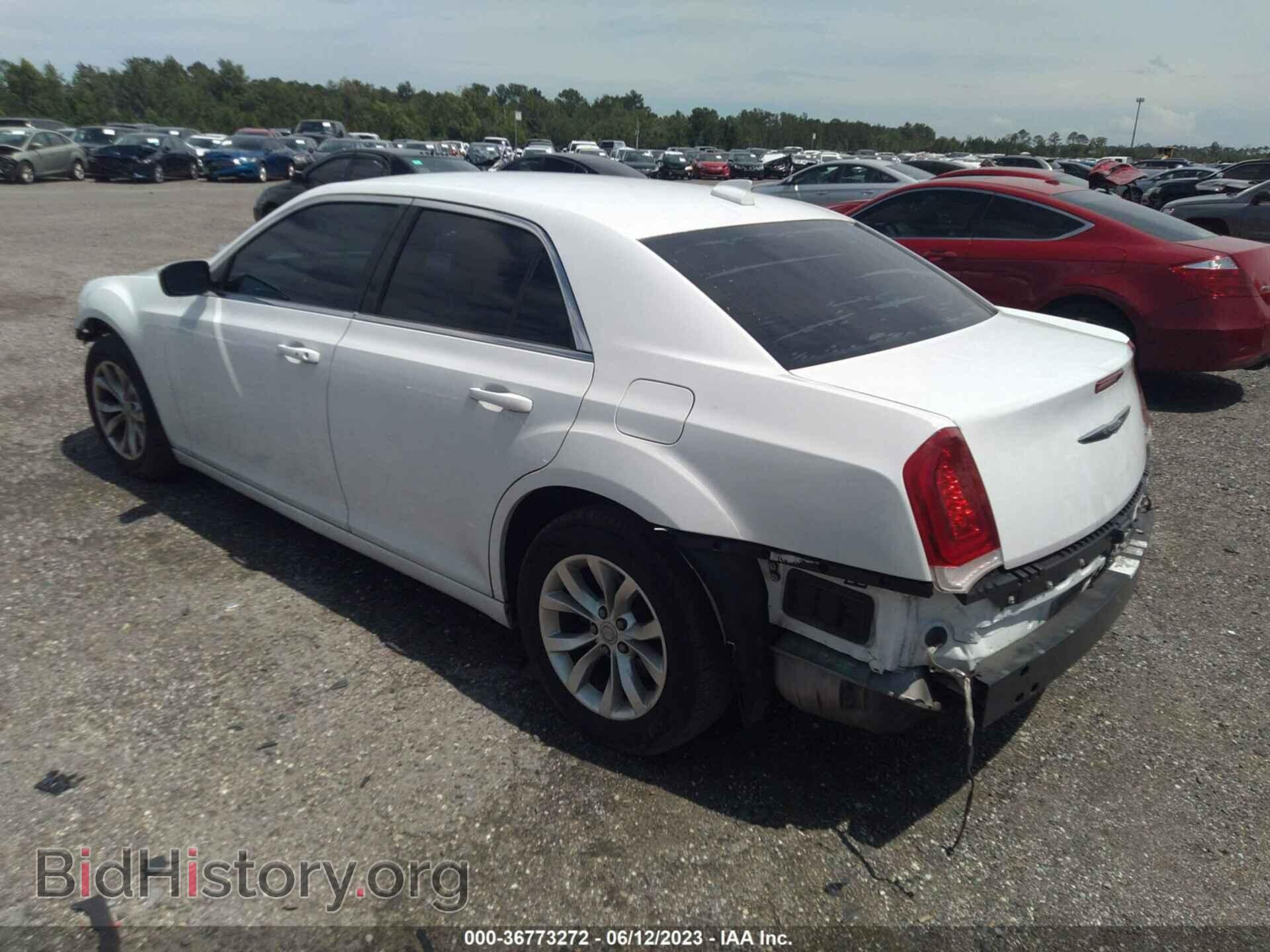 2015 CHRYSLER 300 - VIN: 2C3CCAAG5FH893989 - Фото 3