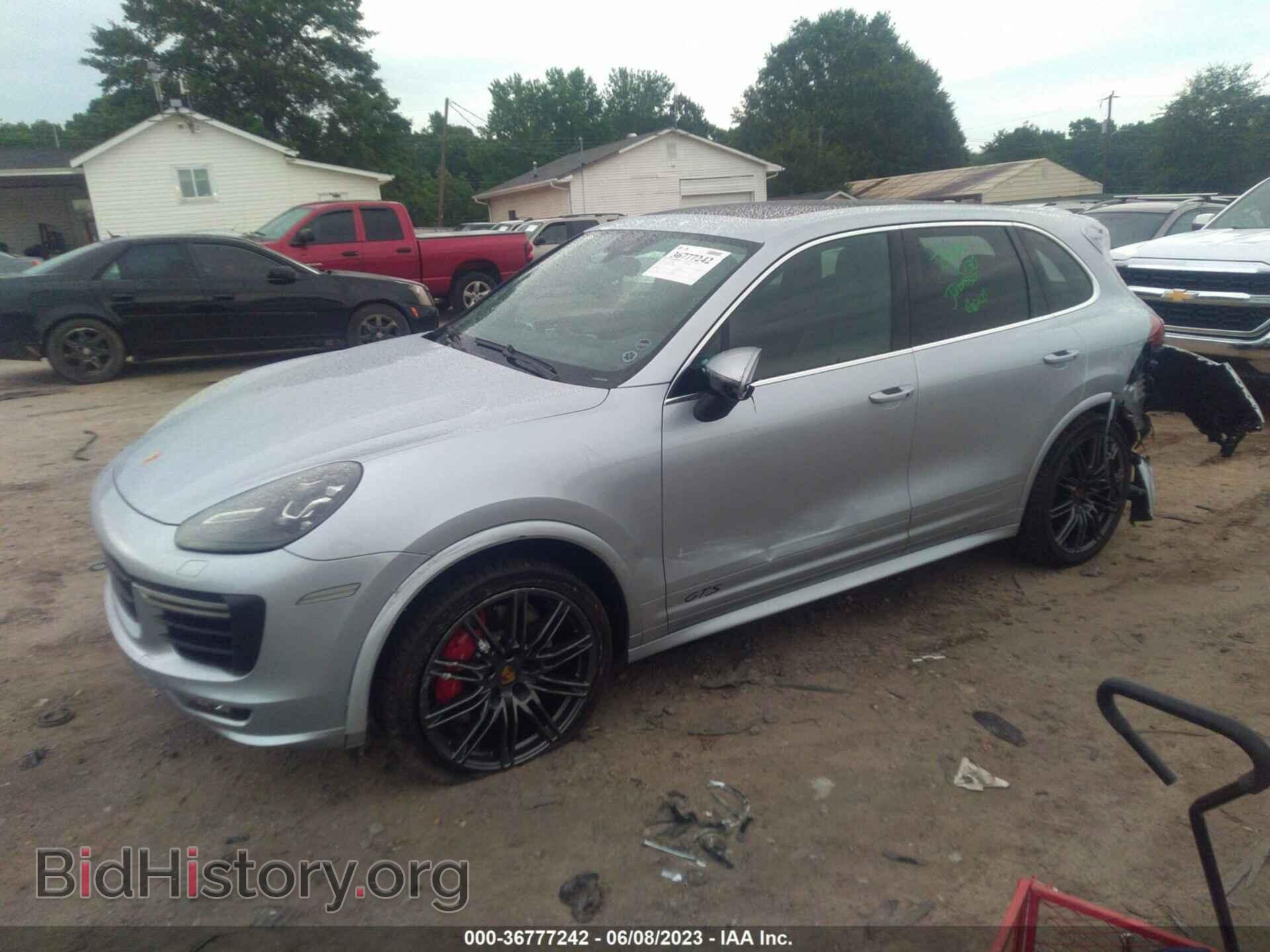 2016 PORSCHE CAYENNE - VIN: WP1AD2A26GLA79606 - Фото 2