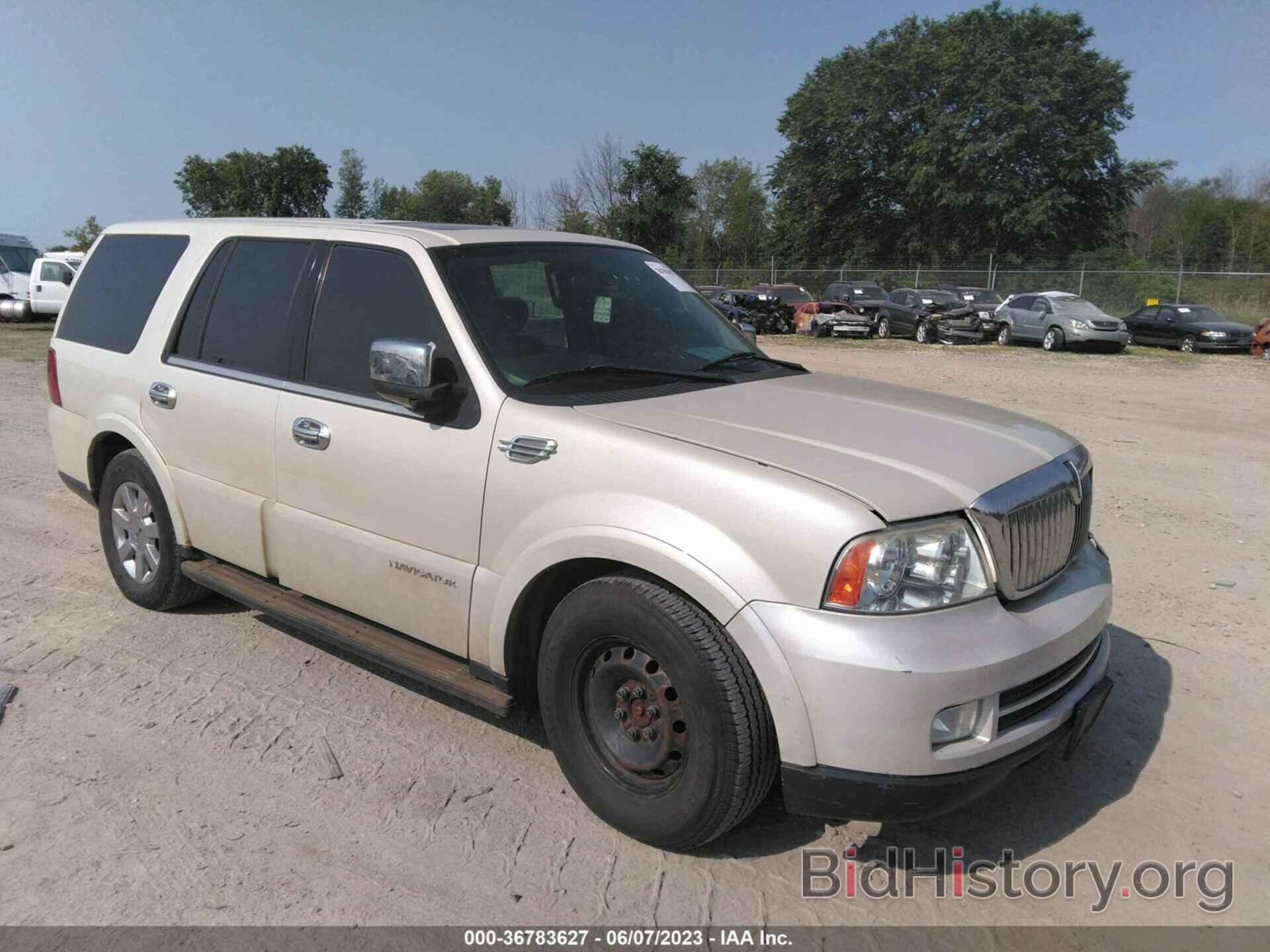 Photo 5LMFU28566LJ19827 - LINCOLN NAVIGATOR 2006