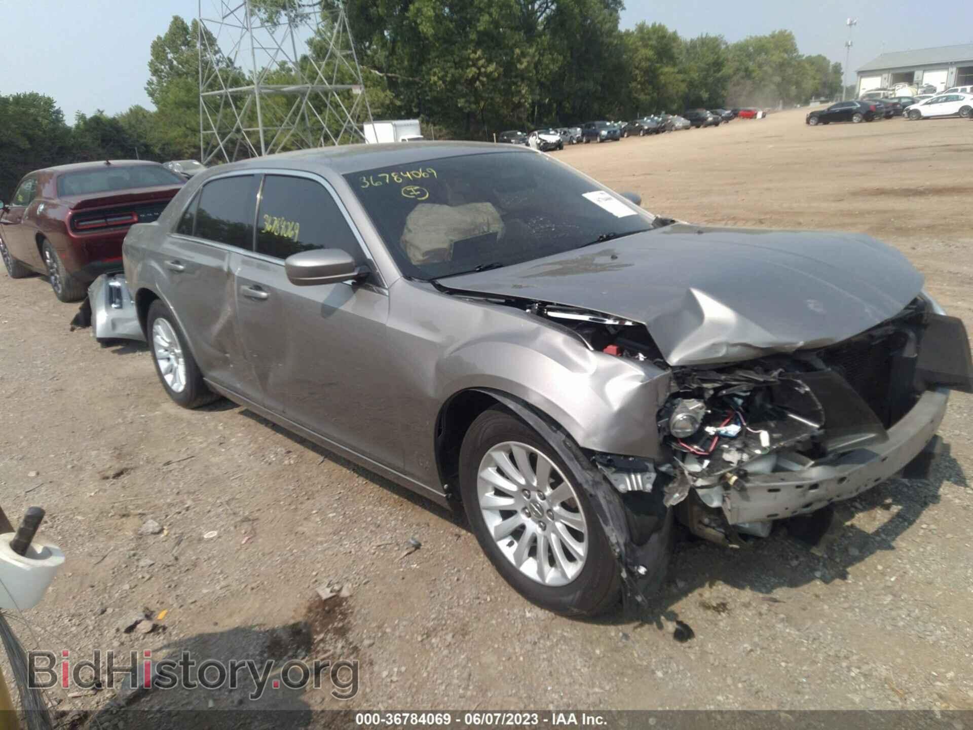 Фотография 2C3CCAAG8EH296785 - CHRYSLER 300 2014