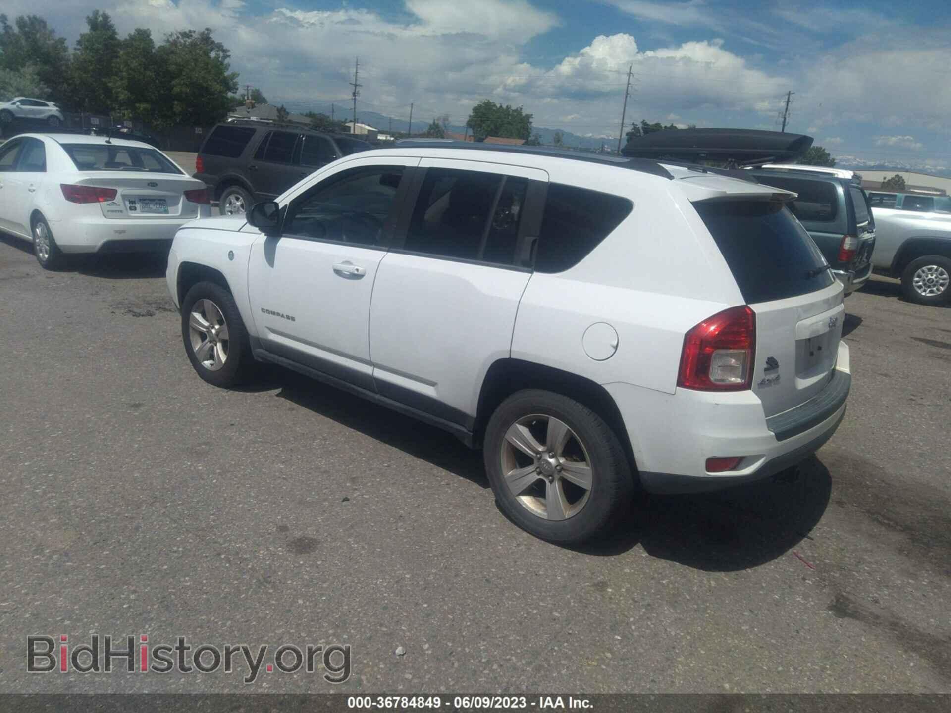 2011 JEEP COMPASS - VIN: 1J4NF1FB0BD173476 - Photo 3