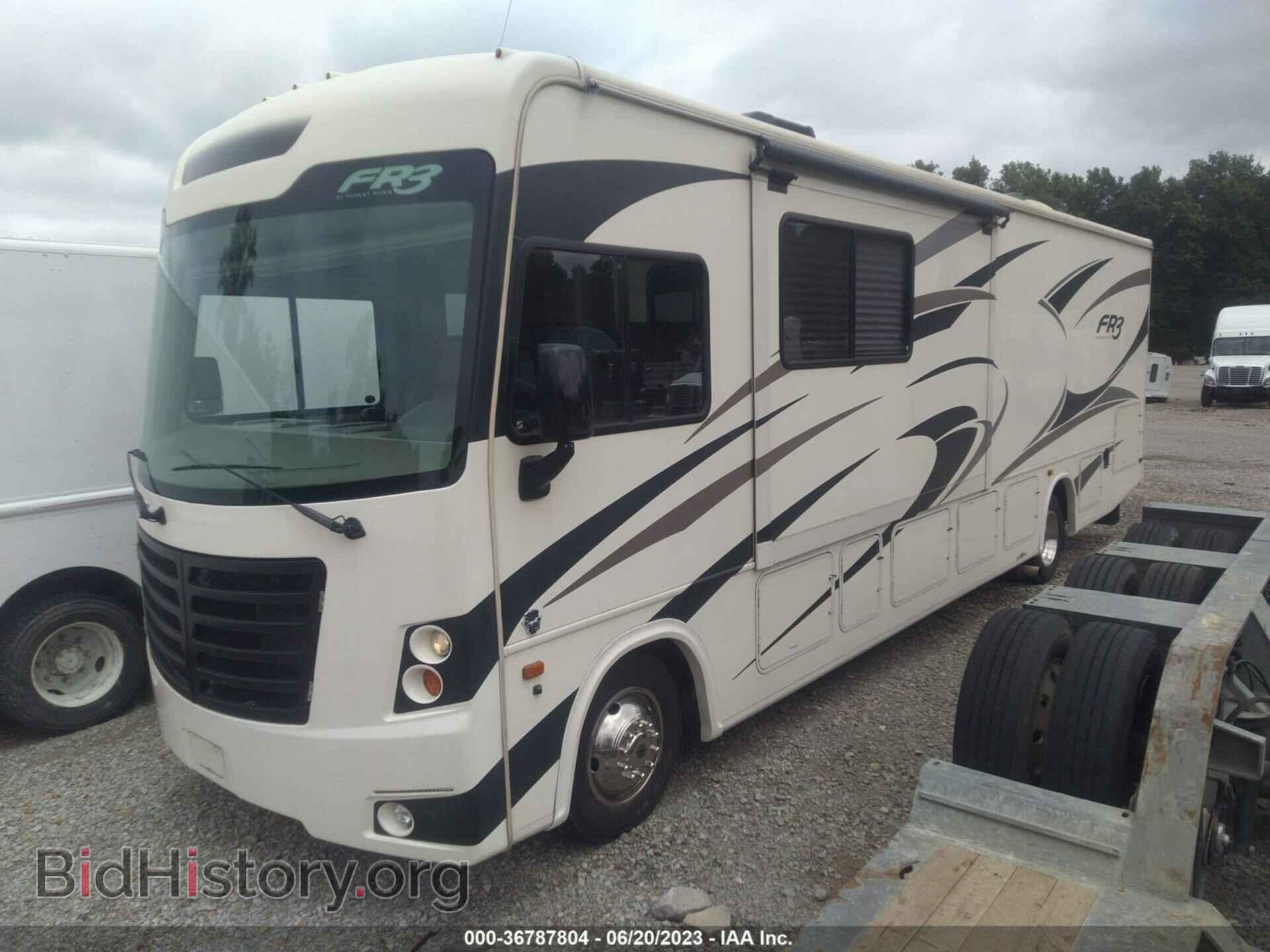 2018 FORD F53 - VIN: 1F66F5DY7J0A03021 - Фото 2