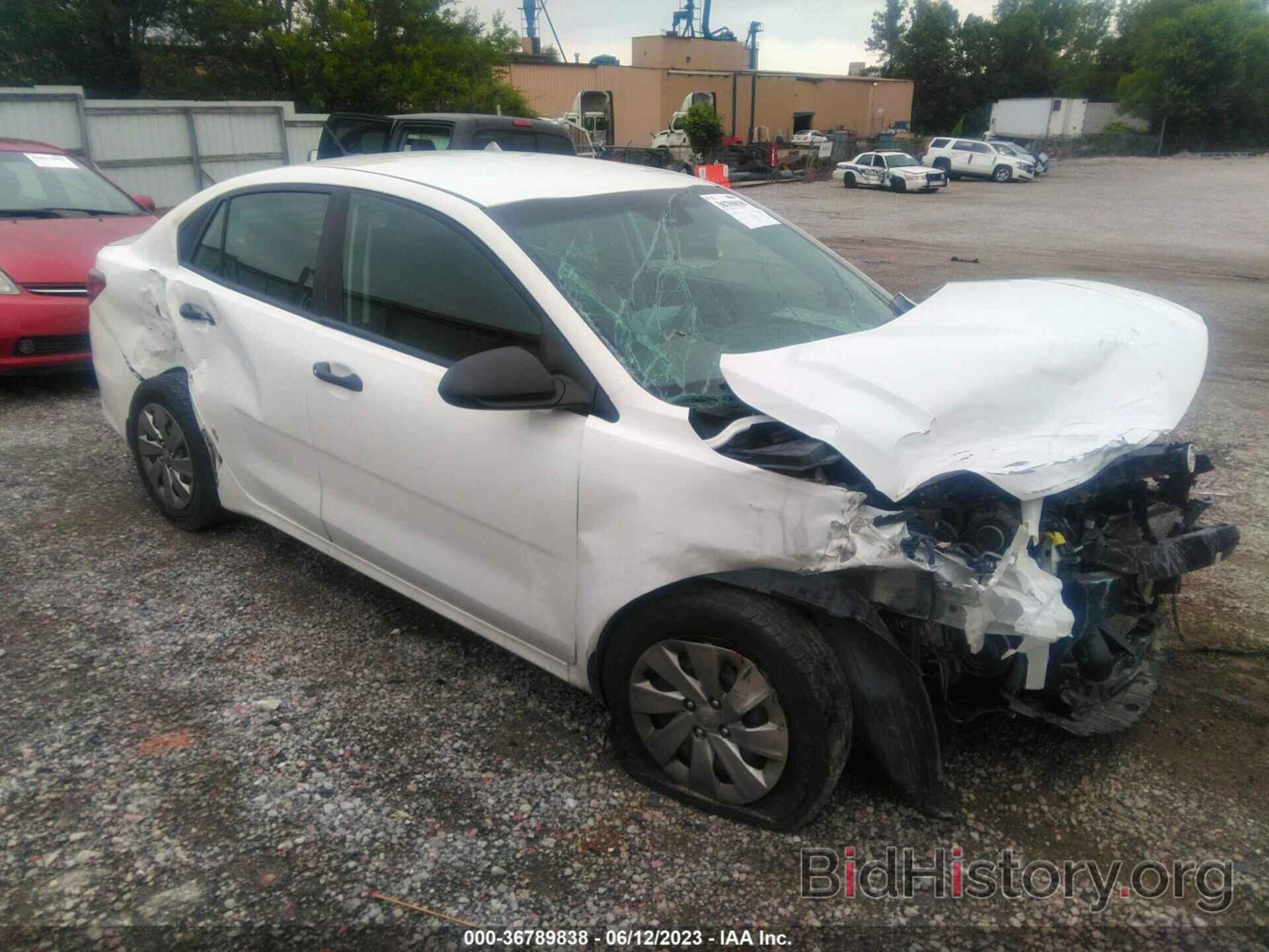 Photo 3KPA24AB3JE081526 - KIA RIO 2018