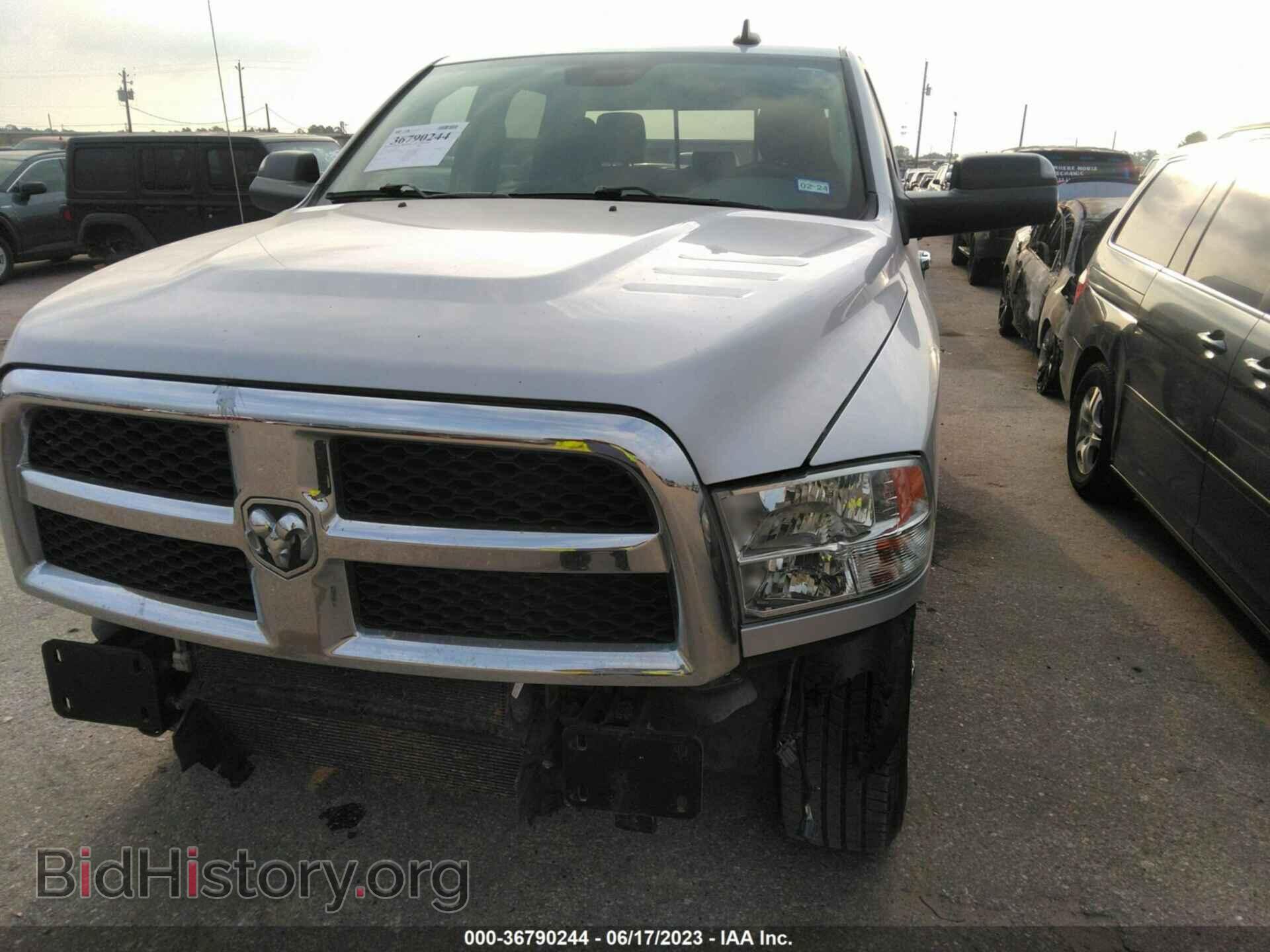 2018 RAM 2500 - VIN: 3C6UR5DL0JG121754 - Фото 2