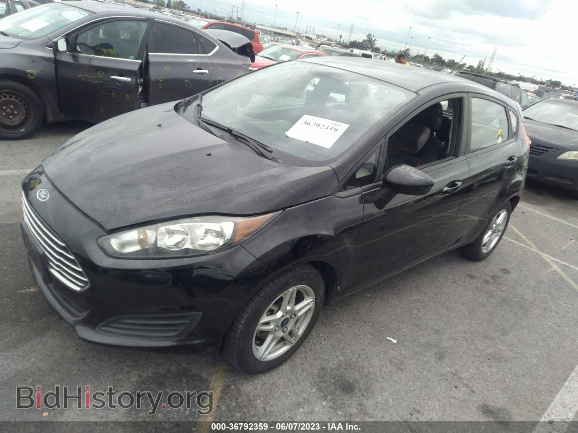 2018 FORD FIESTA - VIN: 3FADP4EJ8JM144258 - Фото 2