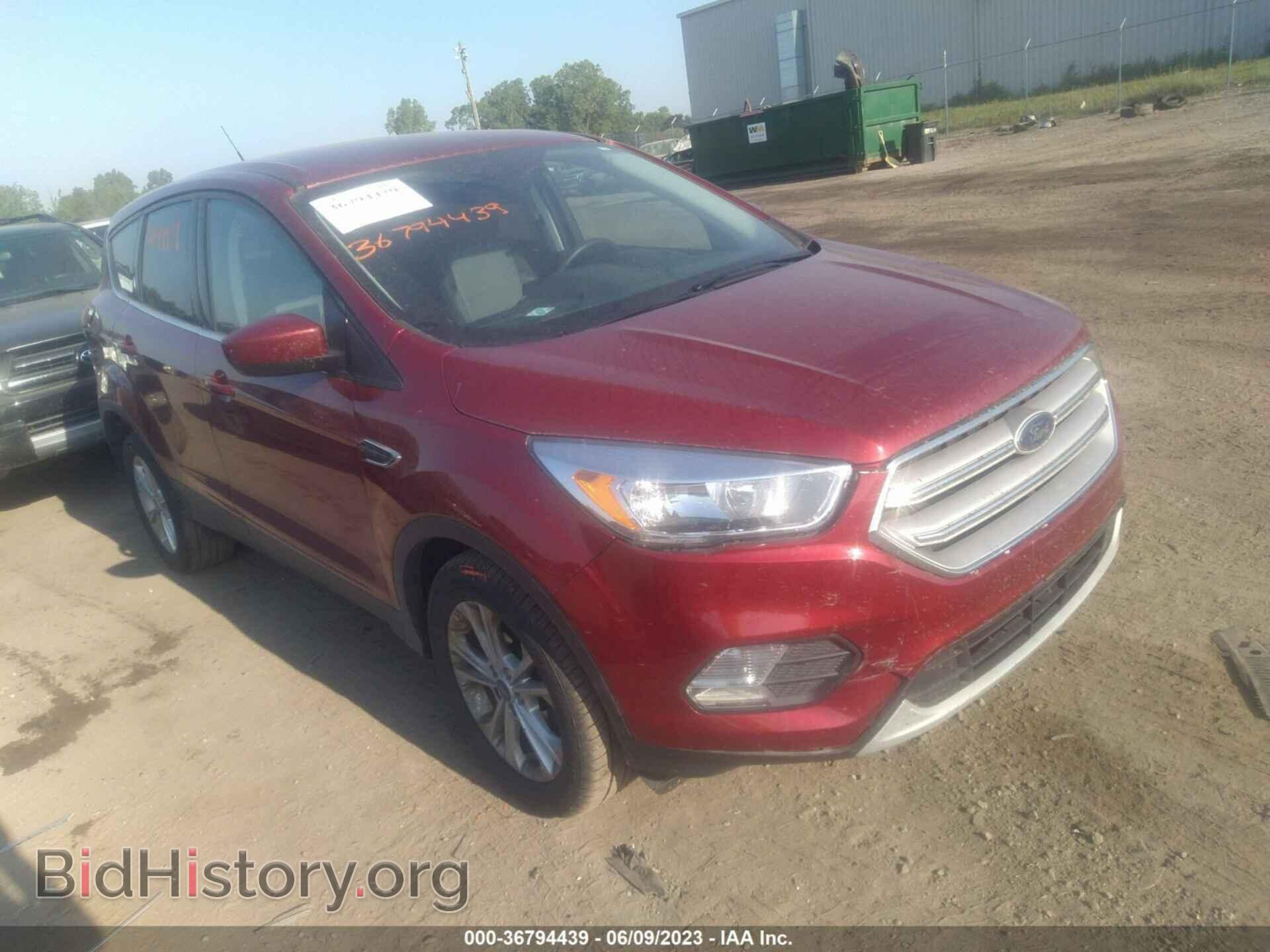 Фотография 1FMCU0GD5KUA17006 - FORD ESCAPE 2019