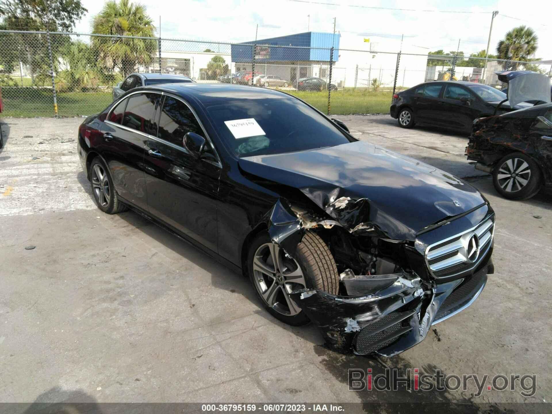 Photo WDDZF8DB3LA728139 - MERCEDES-BENZ E-CLASS 2020