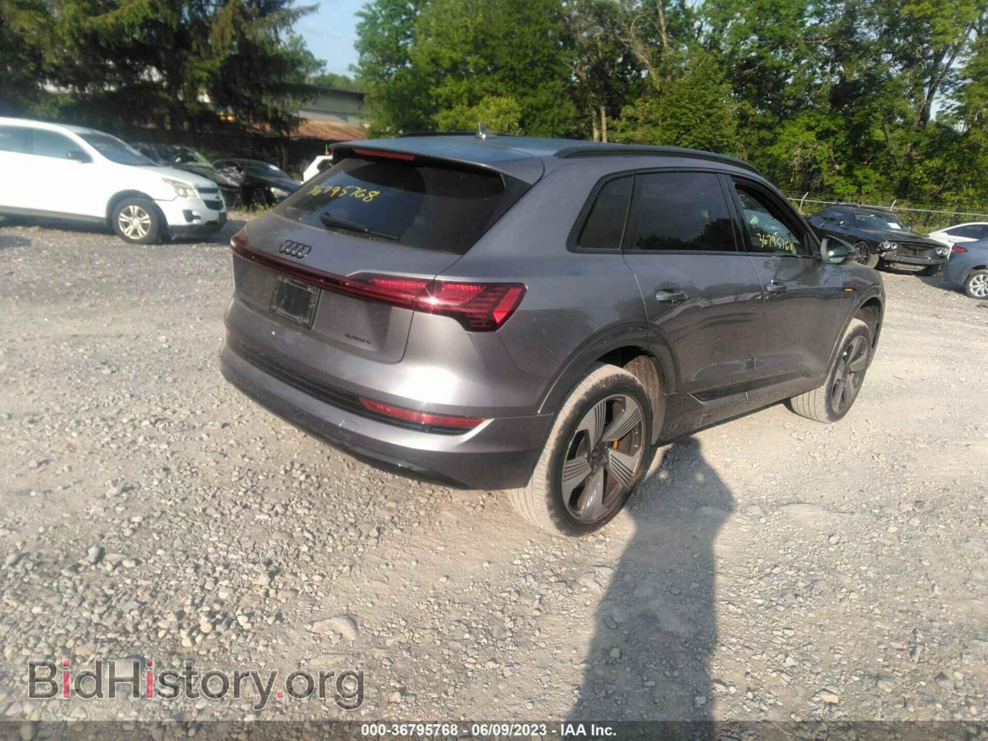 2022 AUDI E-TRON - VIN: WA1LAAGE5NB010319 - Фото 4