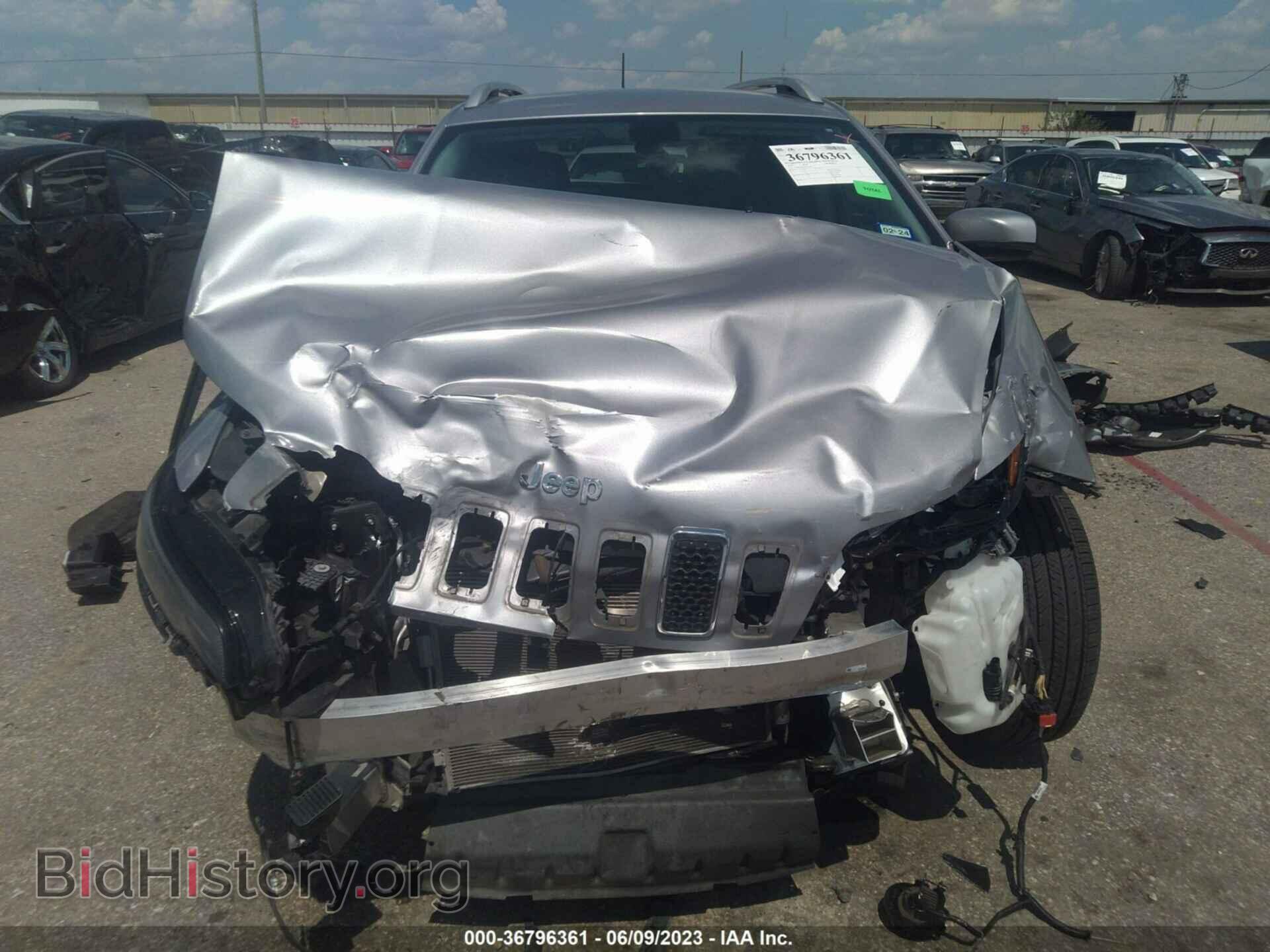 2019 JEEP CHEROKEE - VIN: 1C4PJLLB3KD318720 - Фото 12