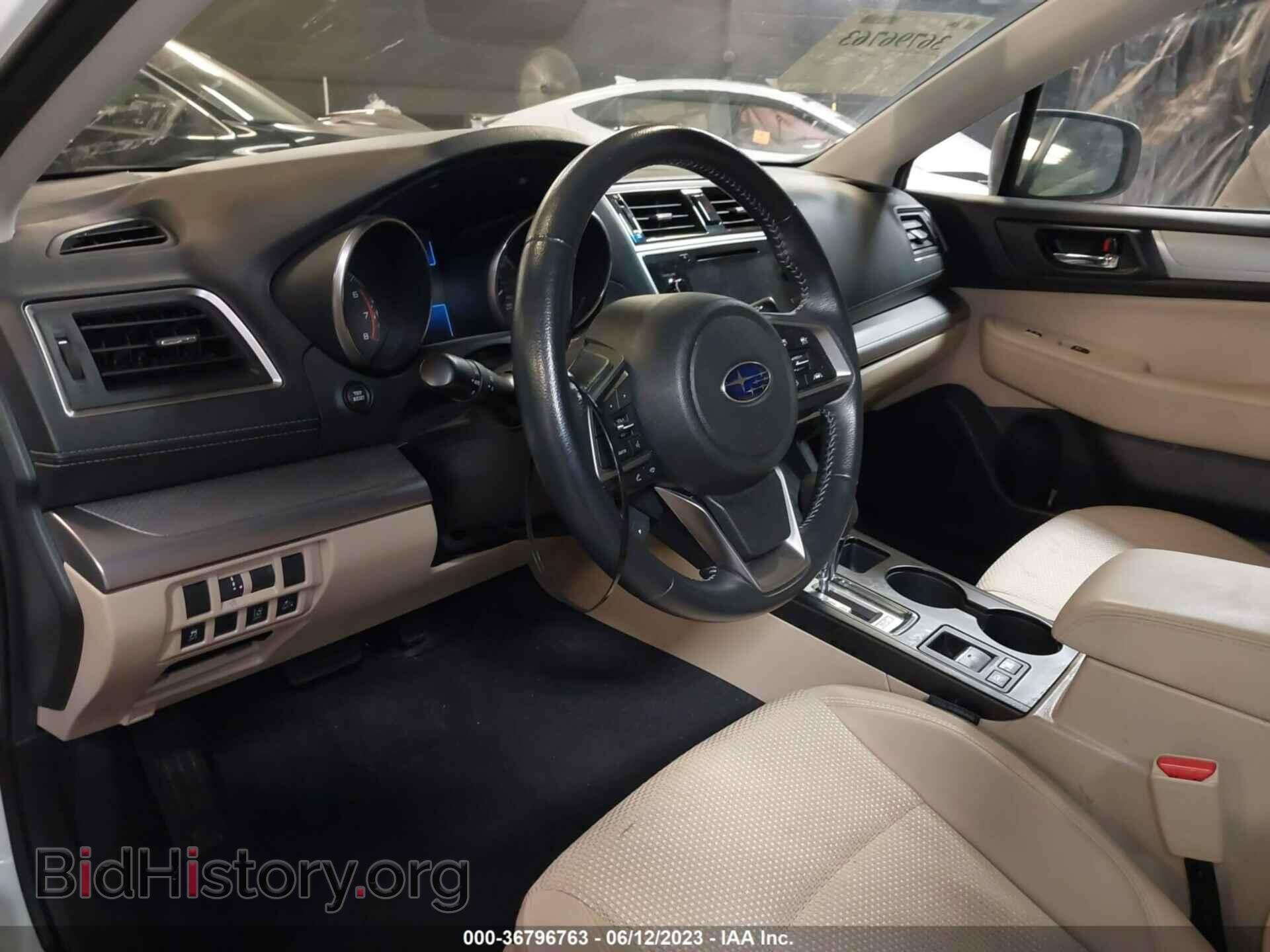 2019 SUBARU OUTBACK - VIN: 4S4BSAFC4K3301653 - Фото 5