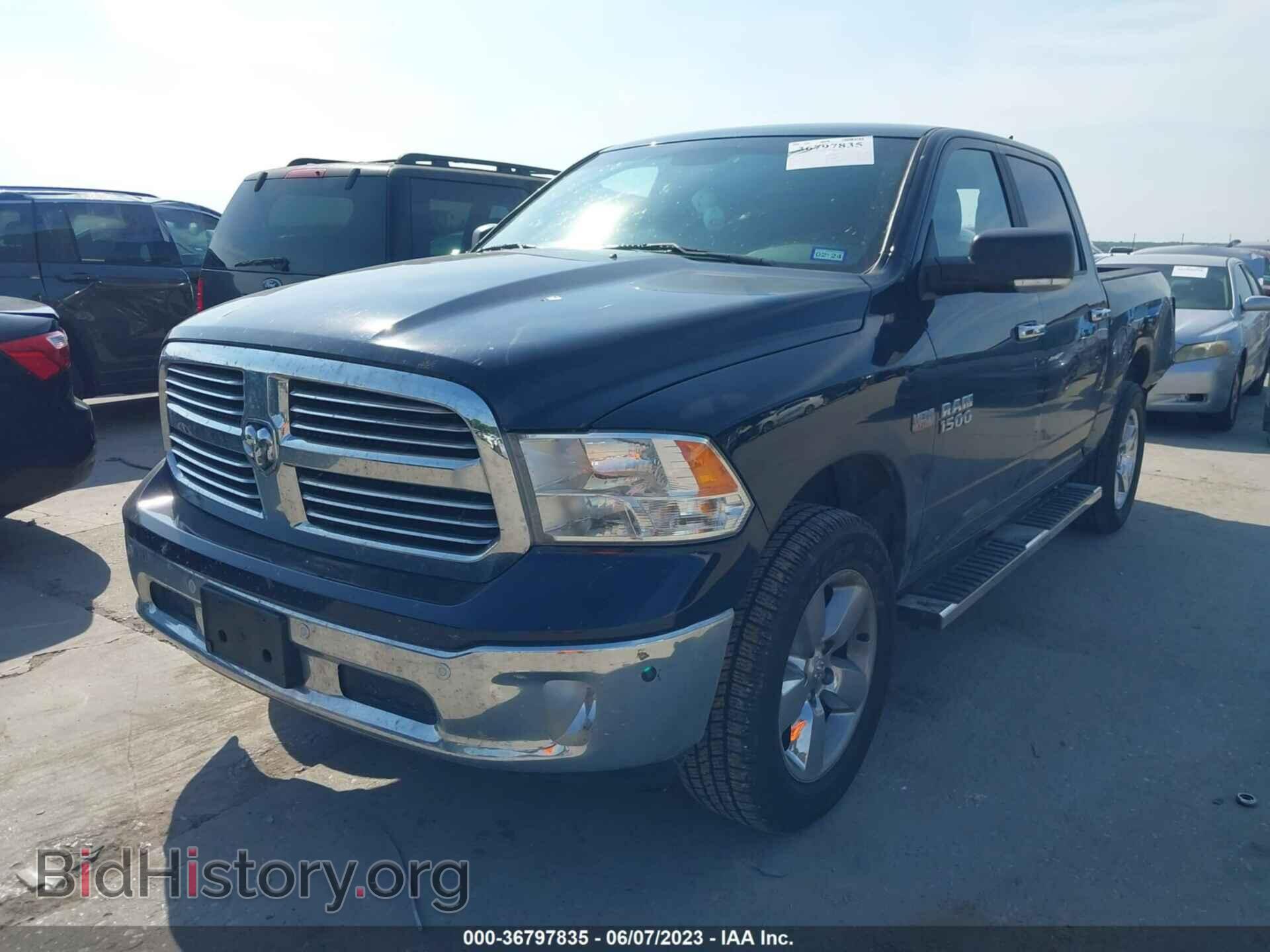 2018 RAM 1500 - VIN: 1C6RR7LT2JS250168 - Photo 2