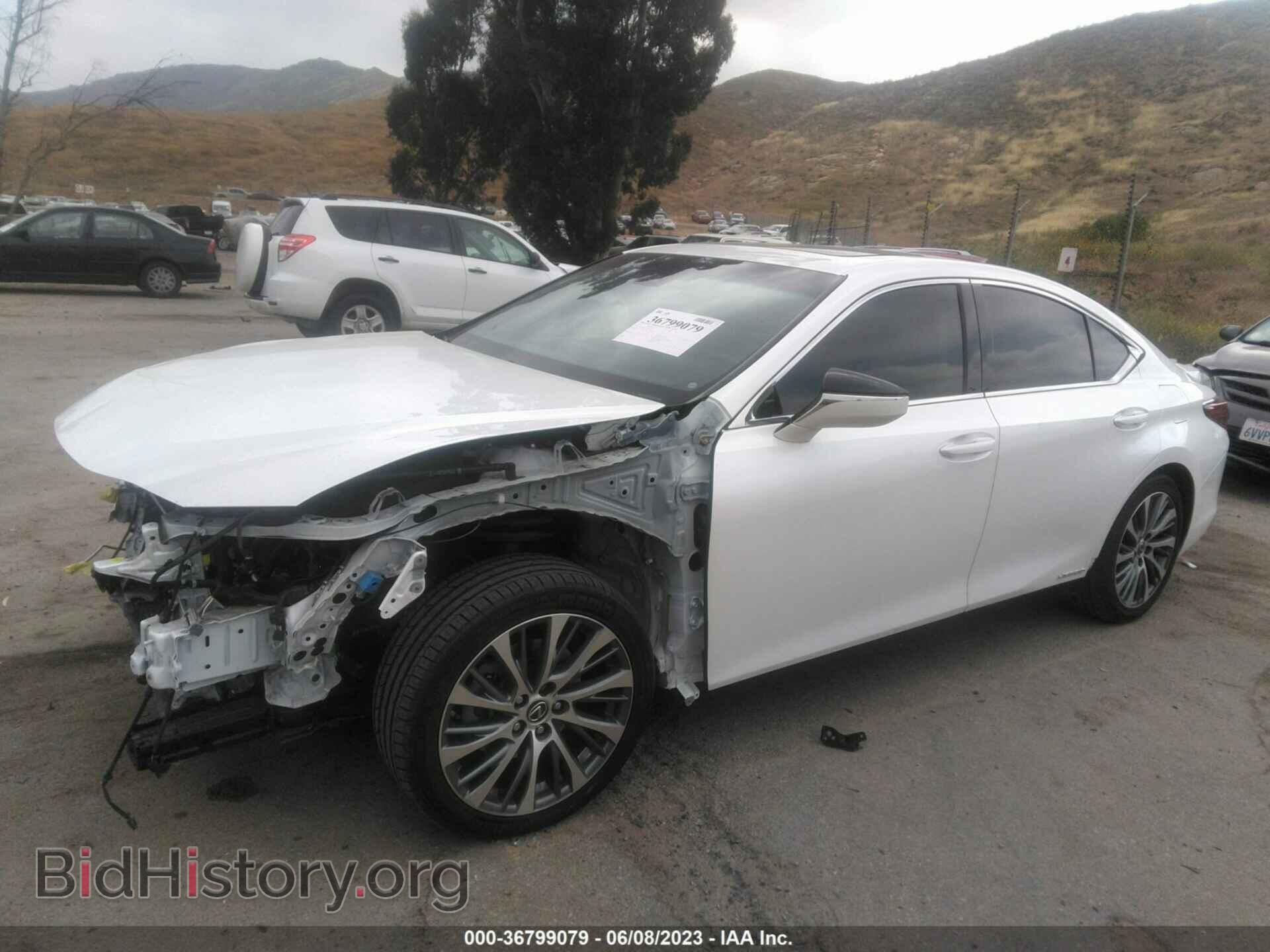 2019 LEXUS ES - VIN: JTHB21B19K2034281 - Фото 2
