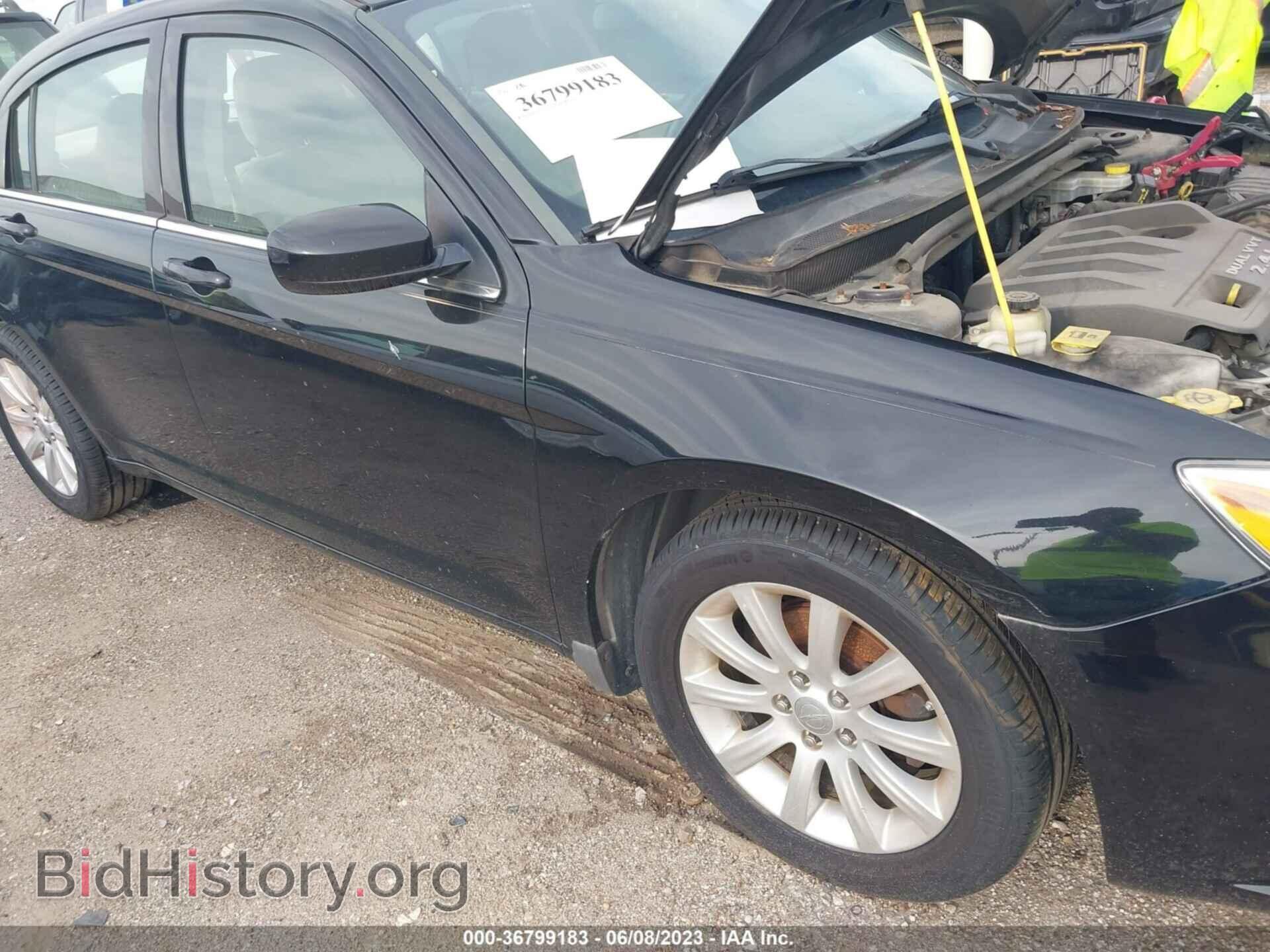 2014 CHRYSLER 200 - VIN: 1C3CCBBB1EN150874 - Фото 6