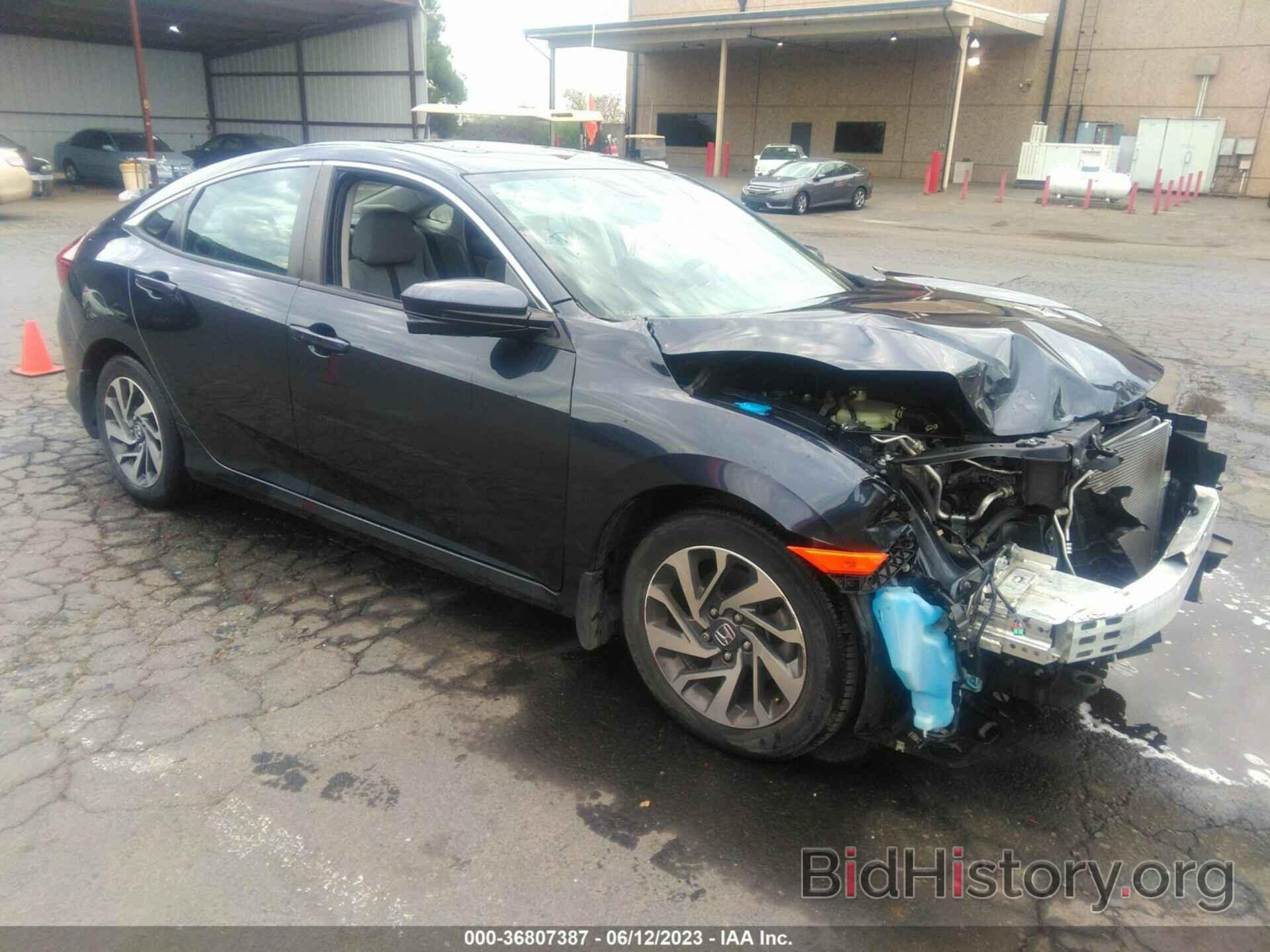 Photo 2HGFC2F83JH552066 - HONDA CIVIC SEDAN 2018