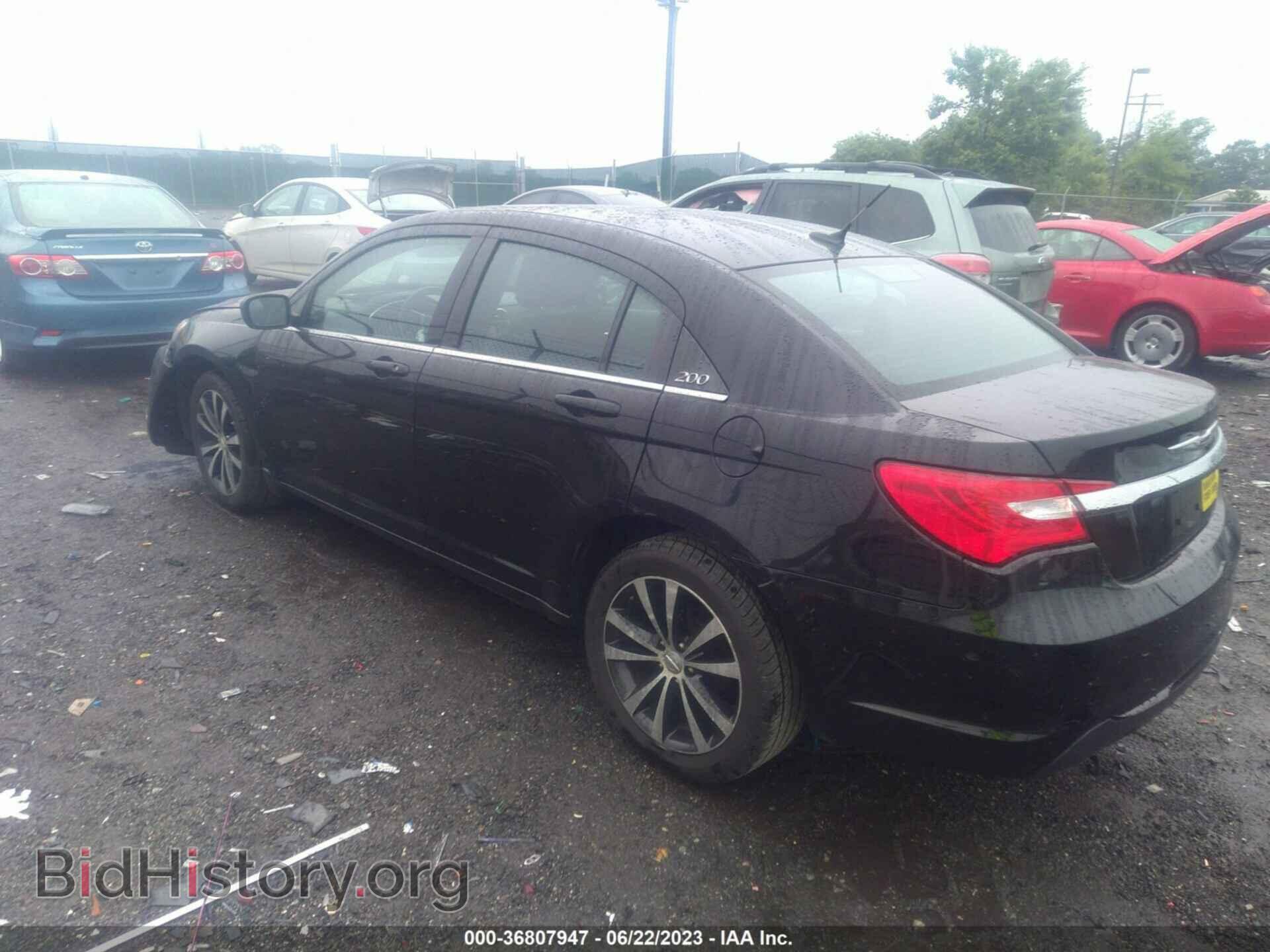 2013 CHRYSLER 200 - VIN: 1C3CCBCG2DN553111 - Фото 3
