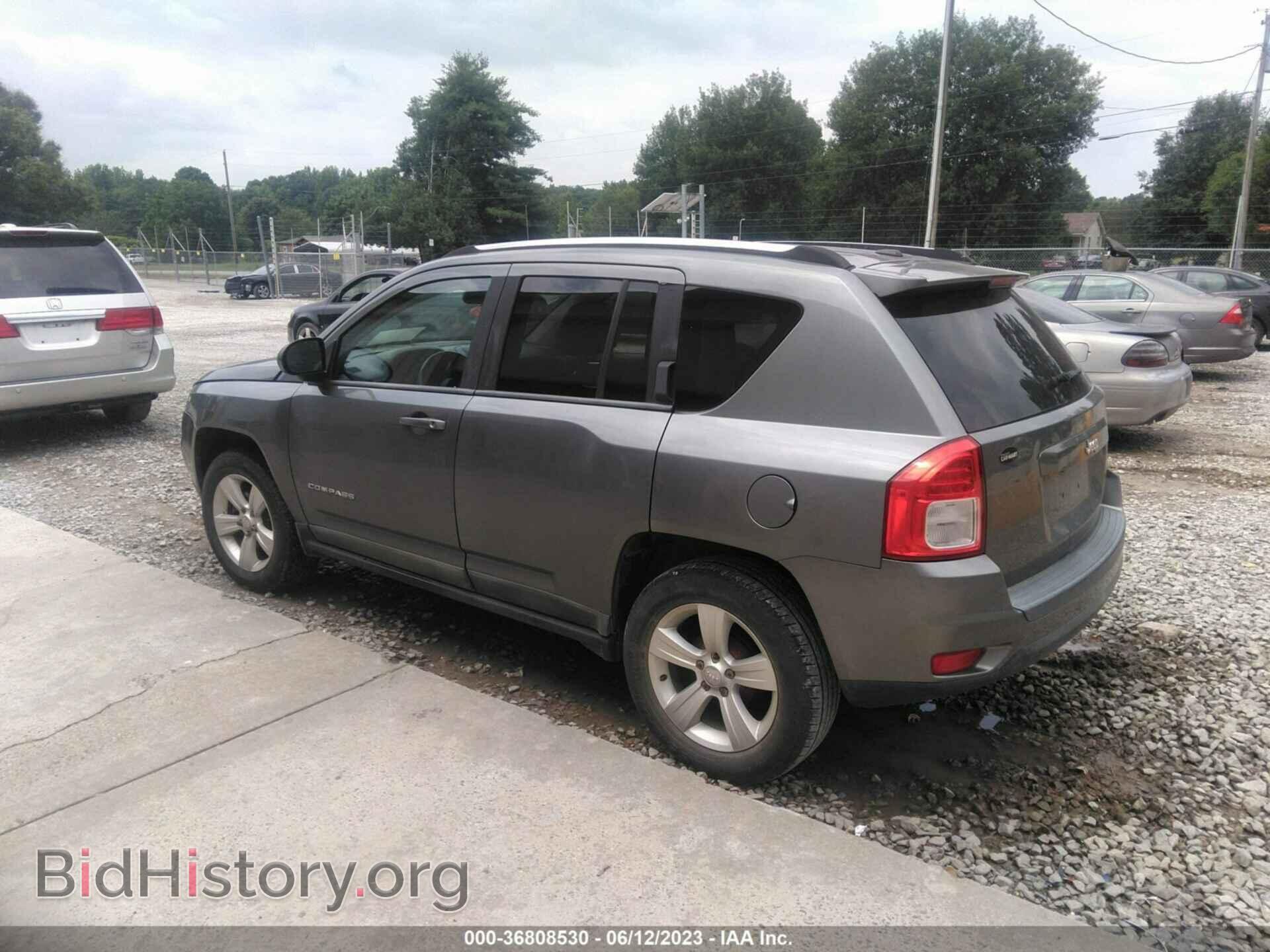 2011 JEEP COMPASS - VIN: 1J4NT1FB6BD213939 - Фото 3