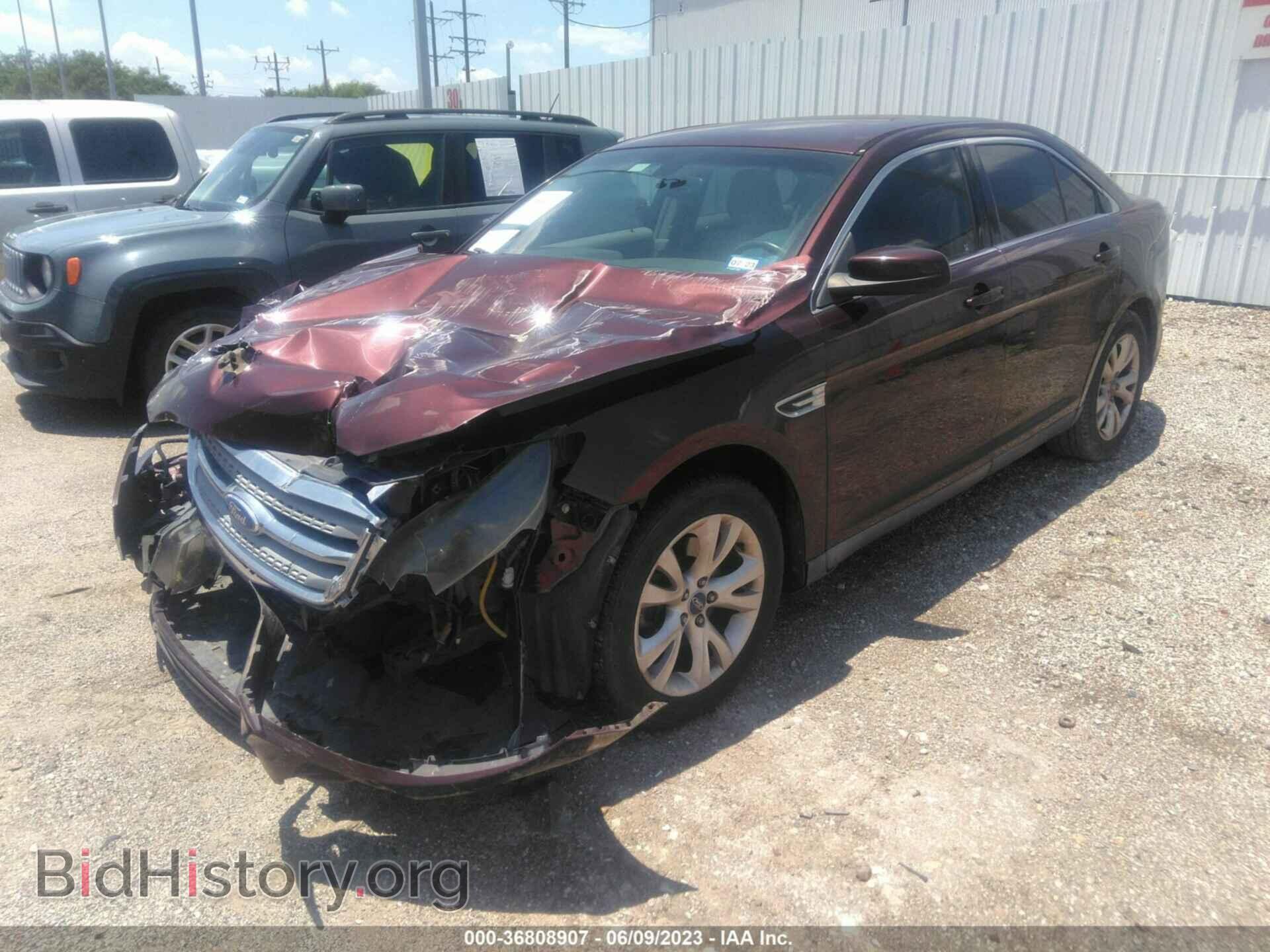 2012 FORD TAURUS - VIN: 1FAHP2EW2CG101596 - Фото 2