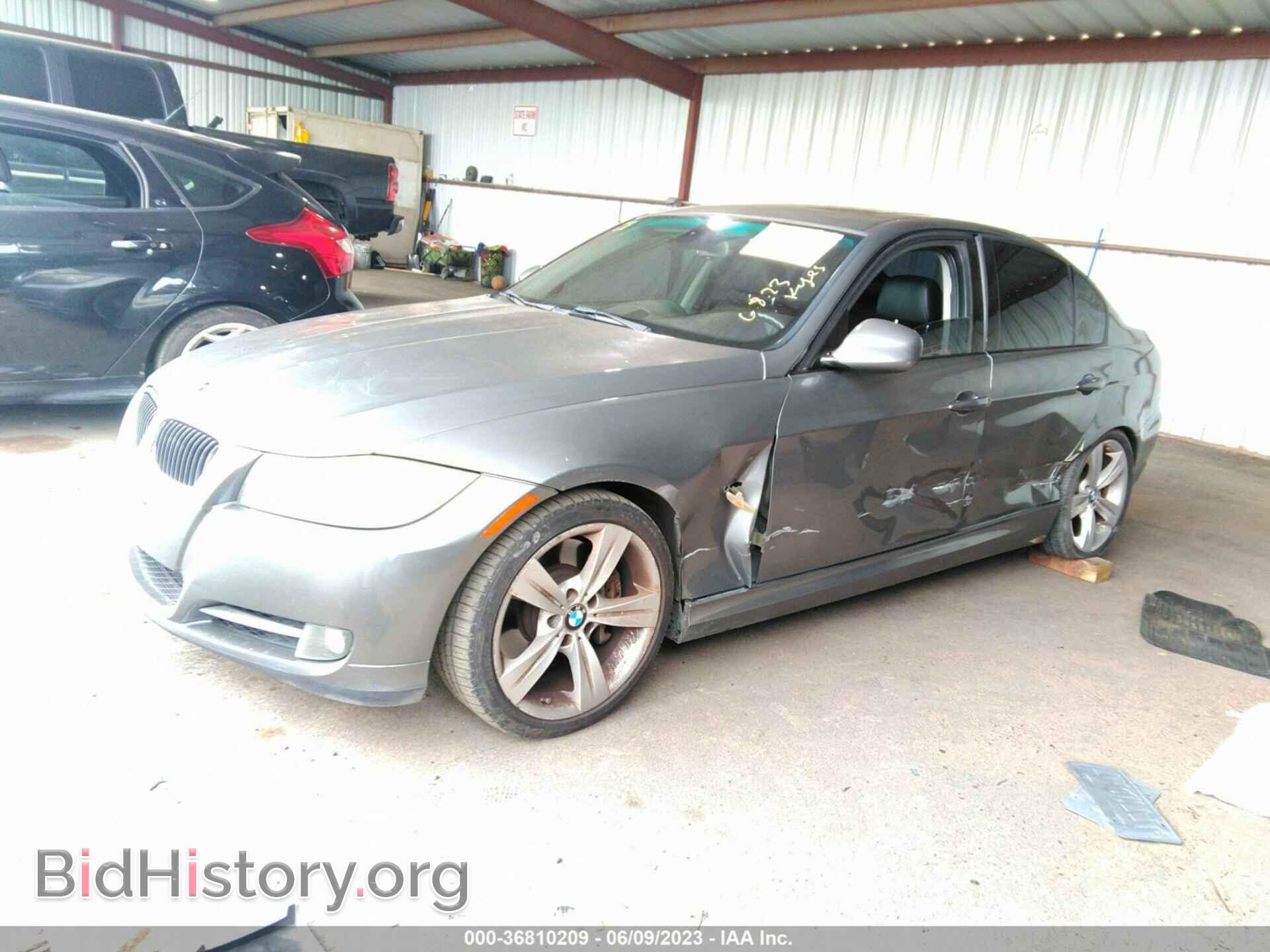 2011 BMW 3 SERIES - VIN: WBAPM5C55BE575608 - Фото 2