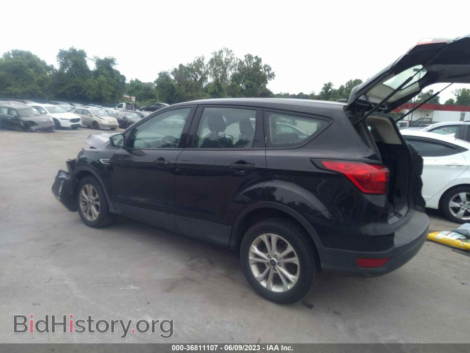 2019 FORD ESCAPE - VIN: 1FMCU0F72KUB84807 - Фото 3